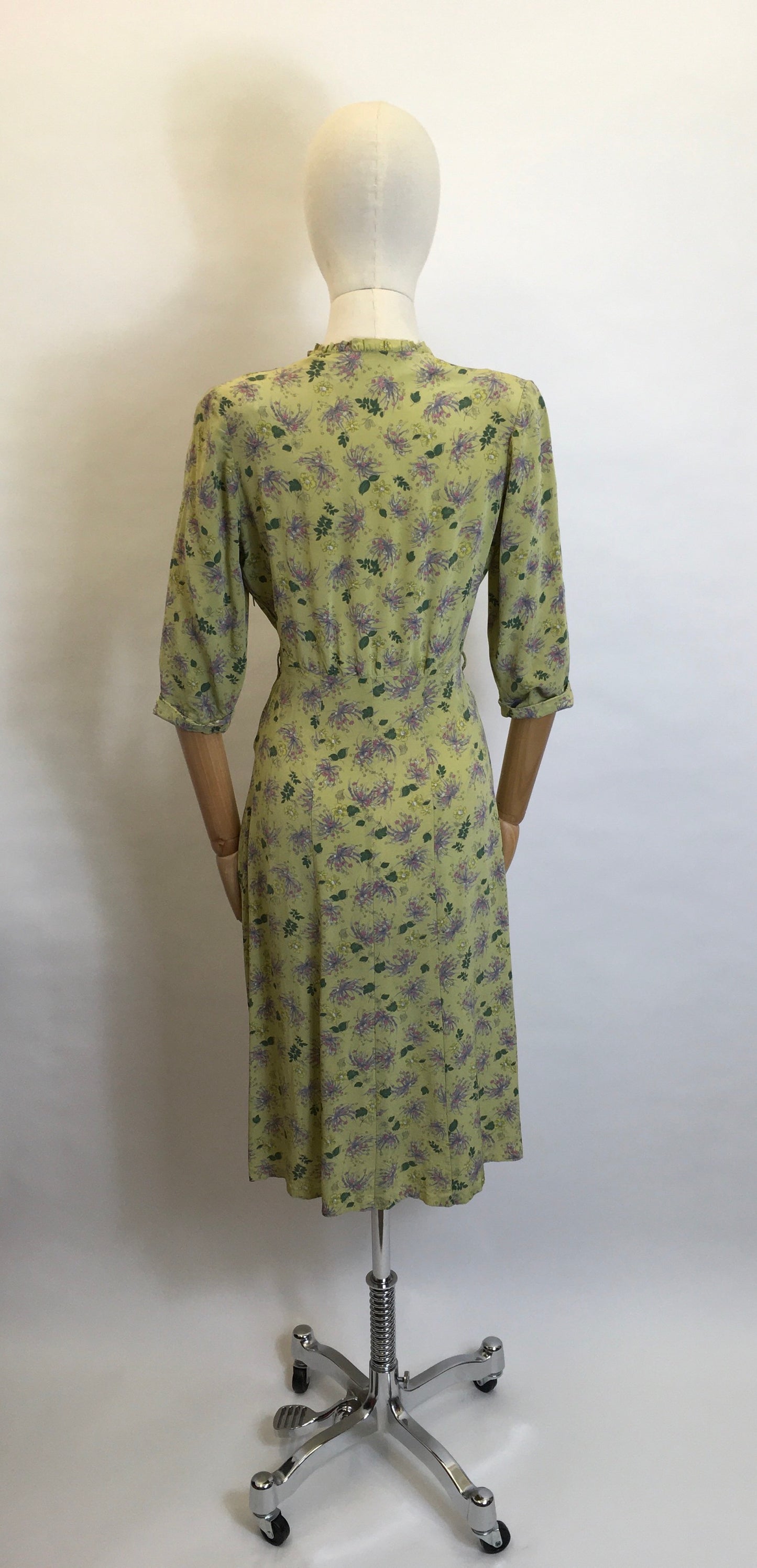 Original 1940’s Floral Day Dress - In a Beautiful Floral Crepe With a Warm Summer Colour Pallet