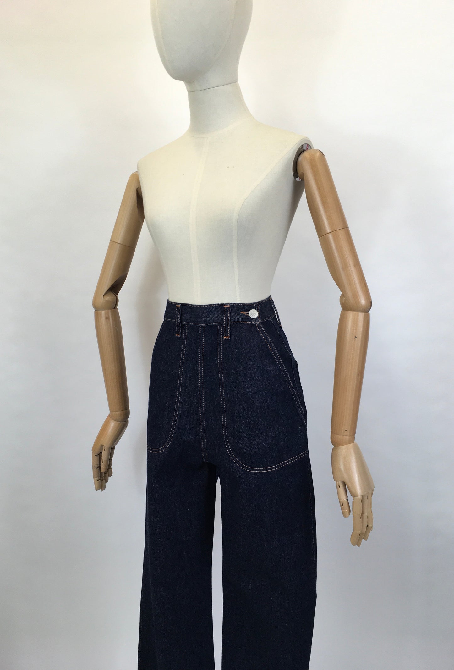 Freddie’s Of Pinewood Classic Jeans - In Denim
