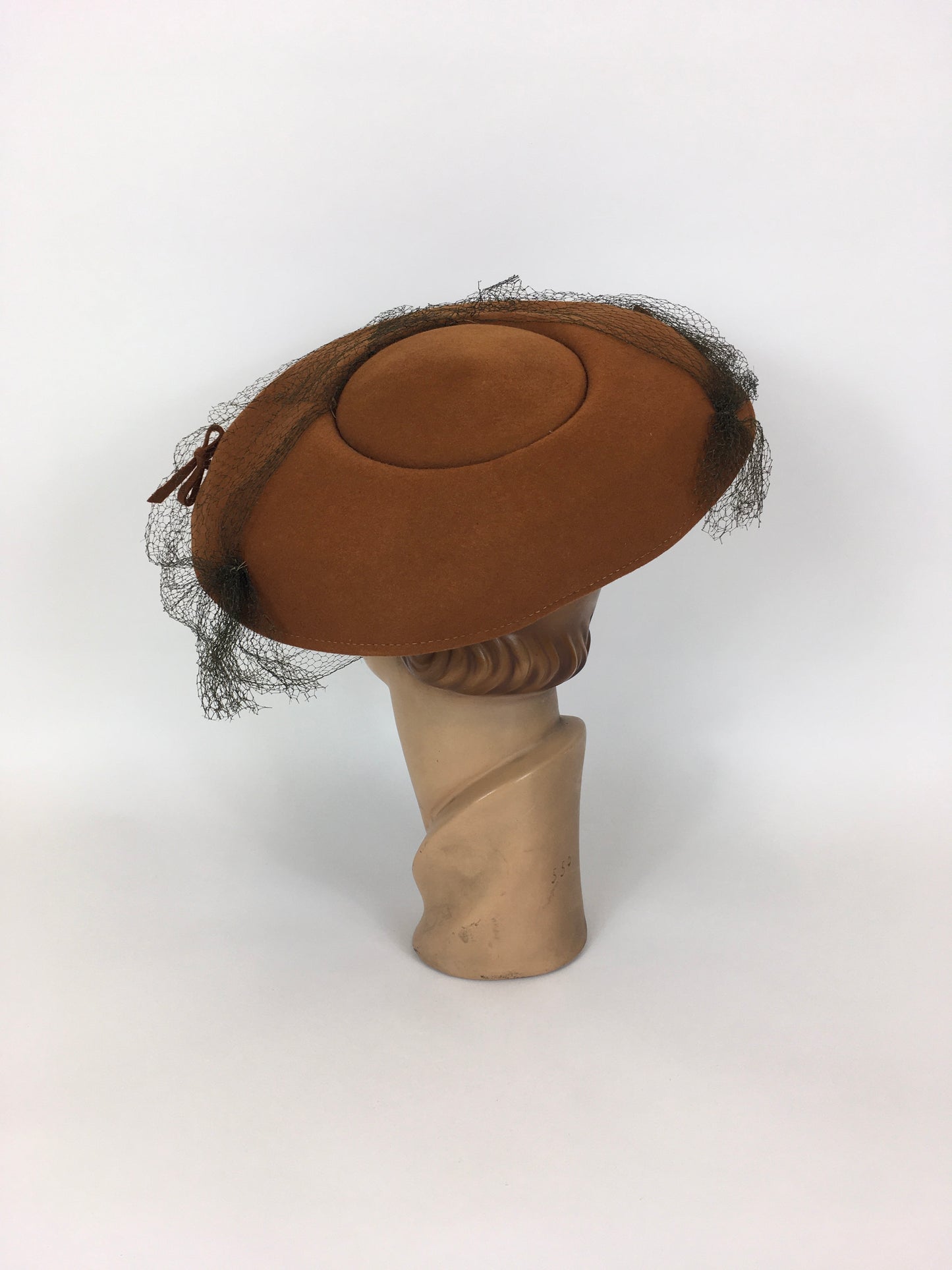 Original SENSATIONAL 1940’s Cinnamon Platter Hat - With Bow and Veiling Detailing