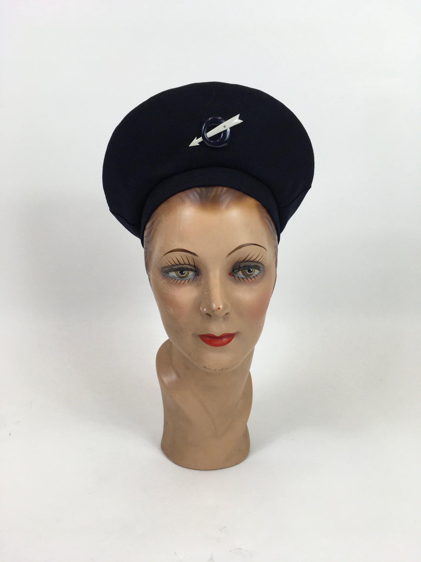 Original Stunning 1940’s Navy Halo Hat - With Cream And Midnight Blue Hat Flash