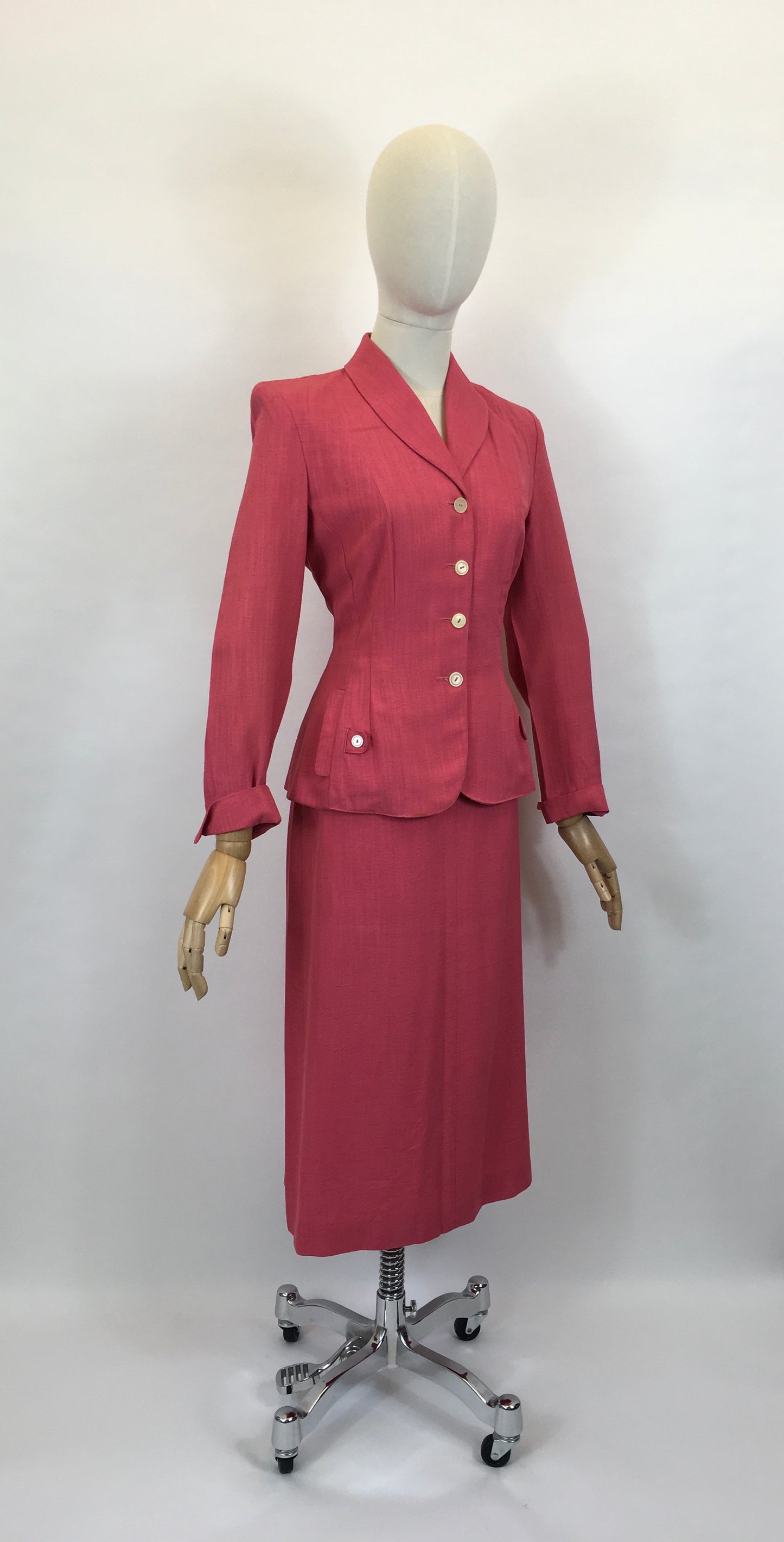 Original 1940’s Fabulous Bubblegum Pink 2pc Suit - In A Gorgeous Linen Fabric