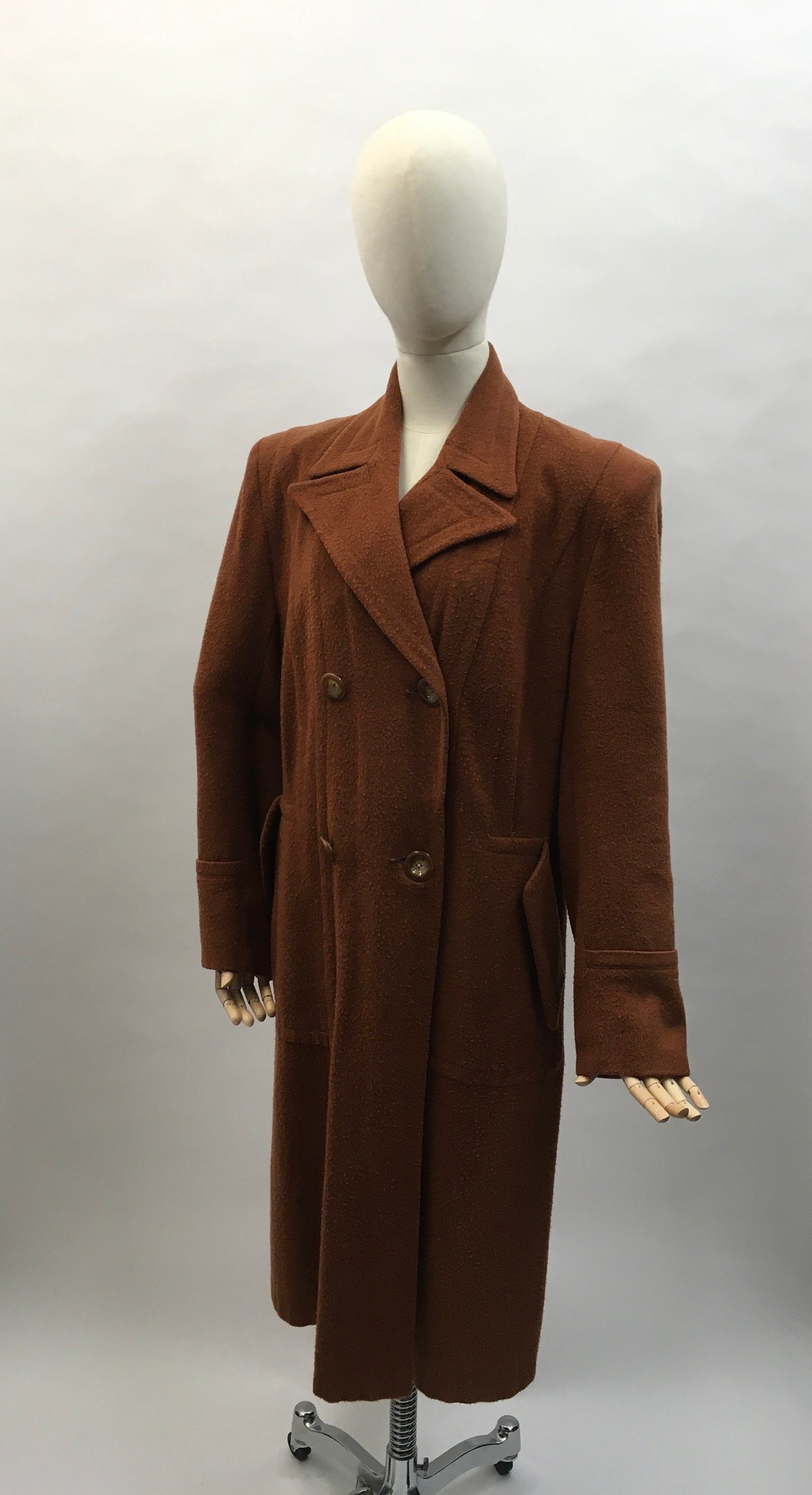 Original 1940s Utility CC41 Rust Coat - Exquisitely Tailored in a lovely soft rust wool