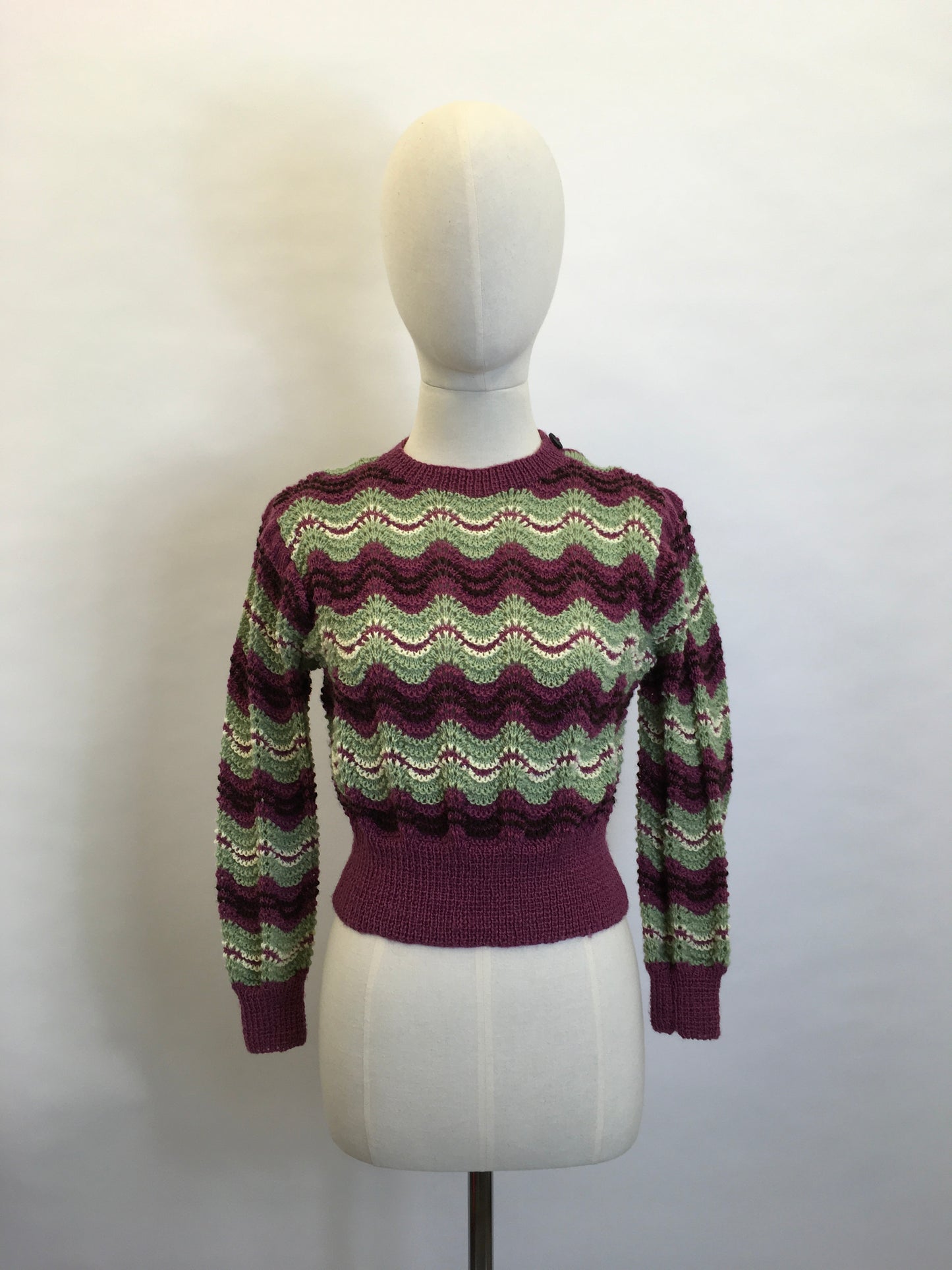 Knitting For Victory - Original 1940’s pattern reproduction Knitwear