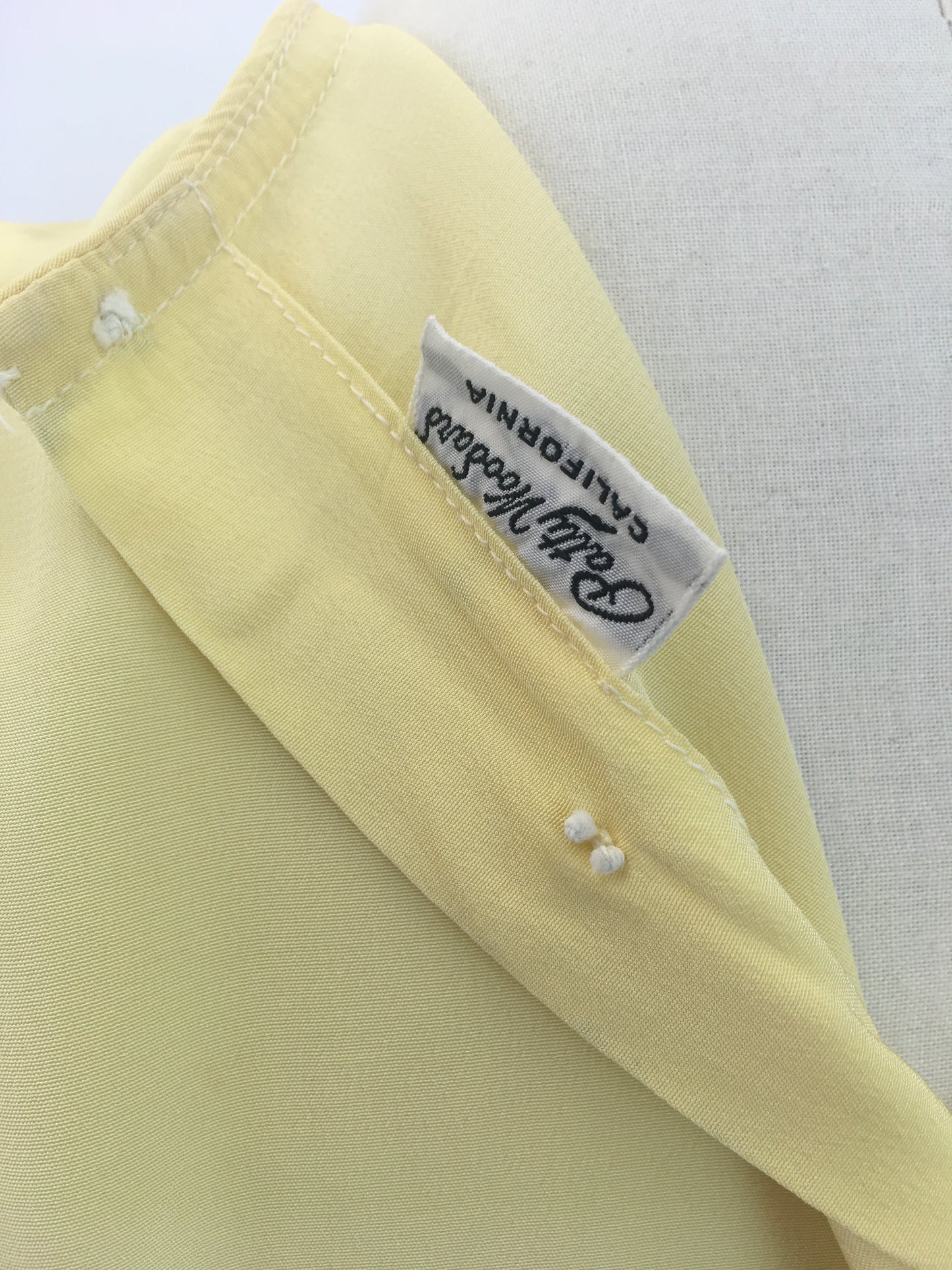 Original 1940's Darling Rayon Blouse With Lace Inlay - In Sunshine Yellow