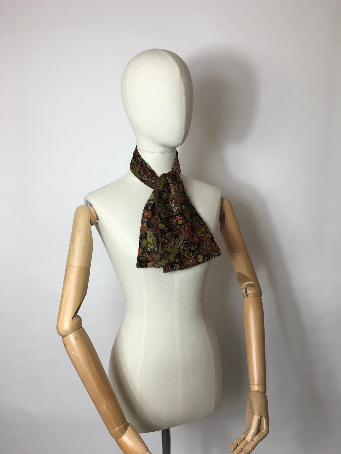 Original 1940’s Velvet Tippet - Lovely Autumnal Colour Pallet Oranges, Browns  & Greens