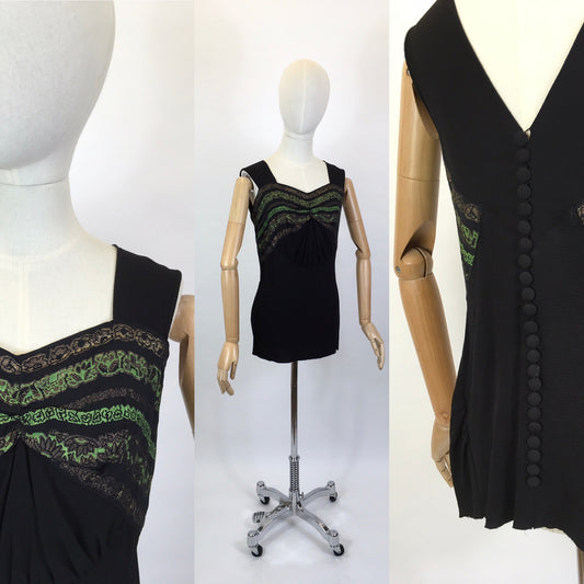 Original 1930s blouse in crepe - With Gorgeous metallic thread details