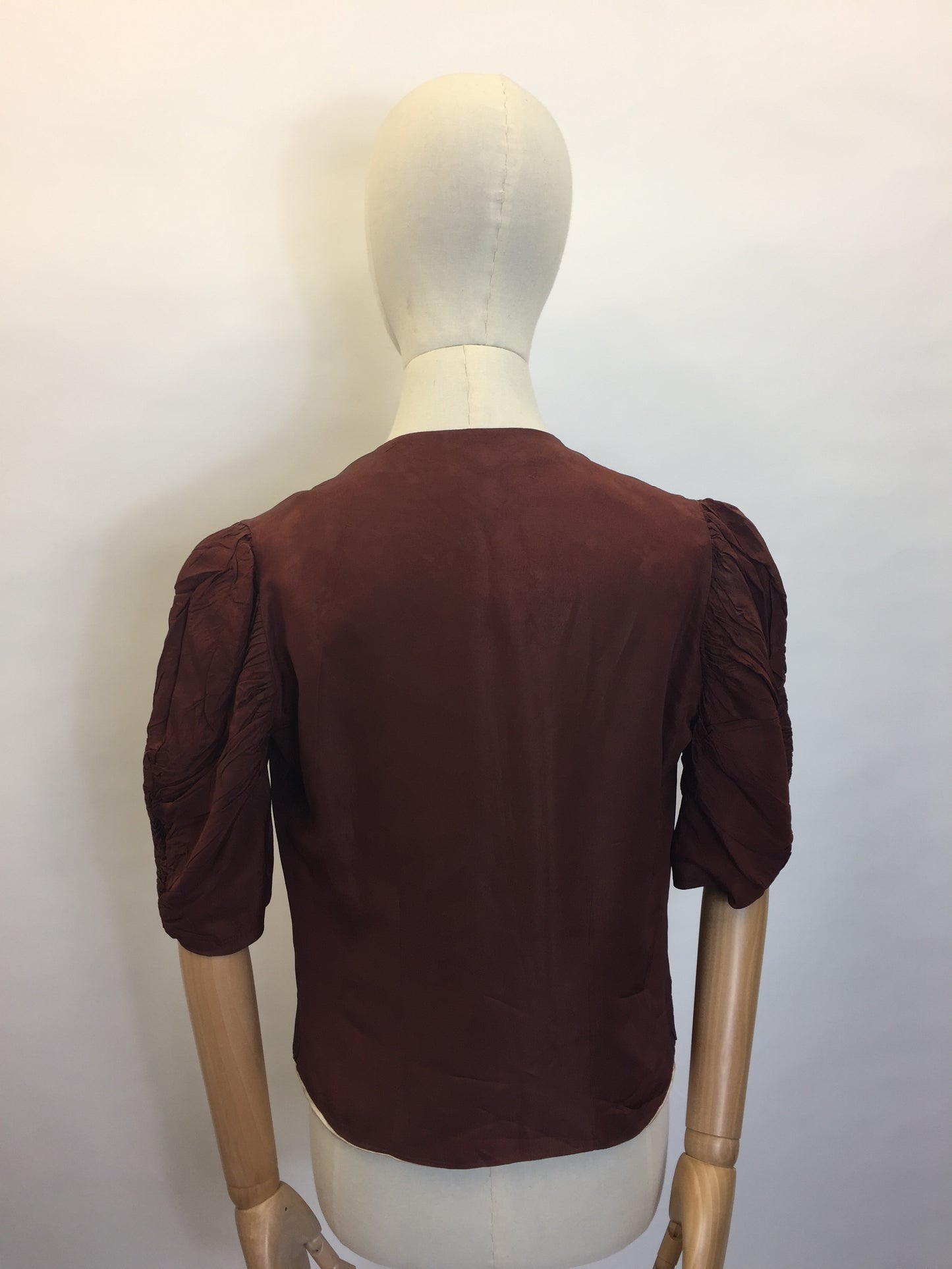 Original 1930’s Exquisite Brown Silk Jacket - Amazing Ruched sleeve detailing