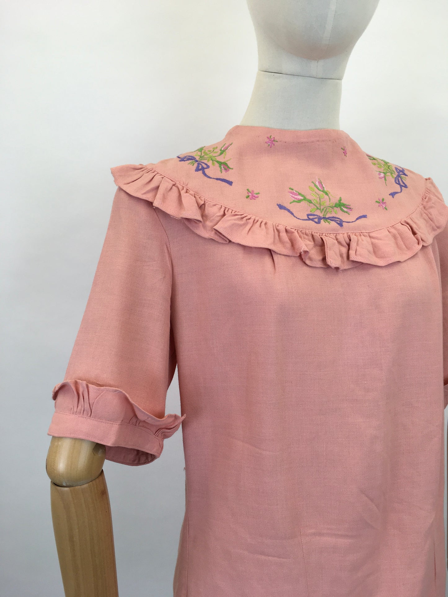 Original 1940s Linen Blouse - In A Beautiful Rose Pink with Floral Embroidery and Pleated Edge