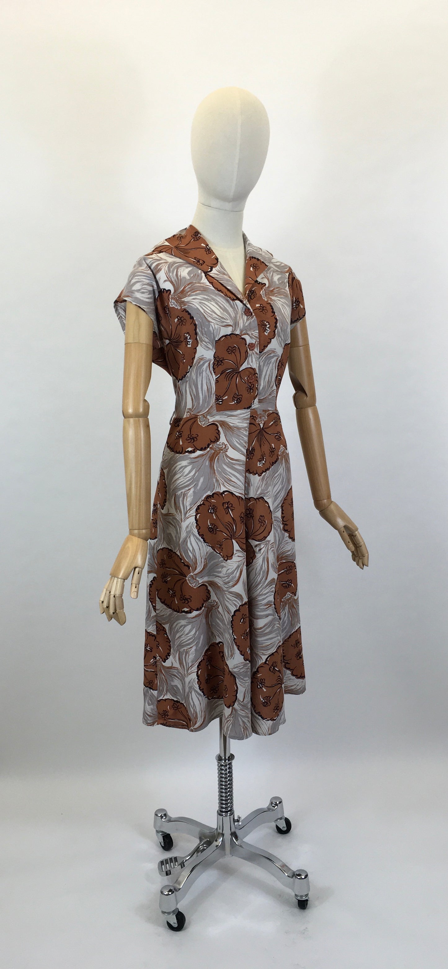 Original 1940’s Cotton Day Dress - In A Lovely Muted Colour Pallet