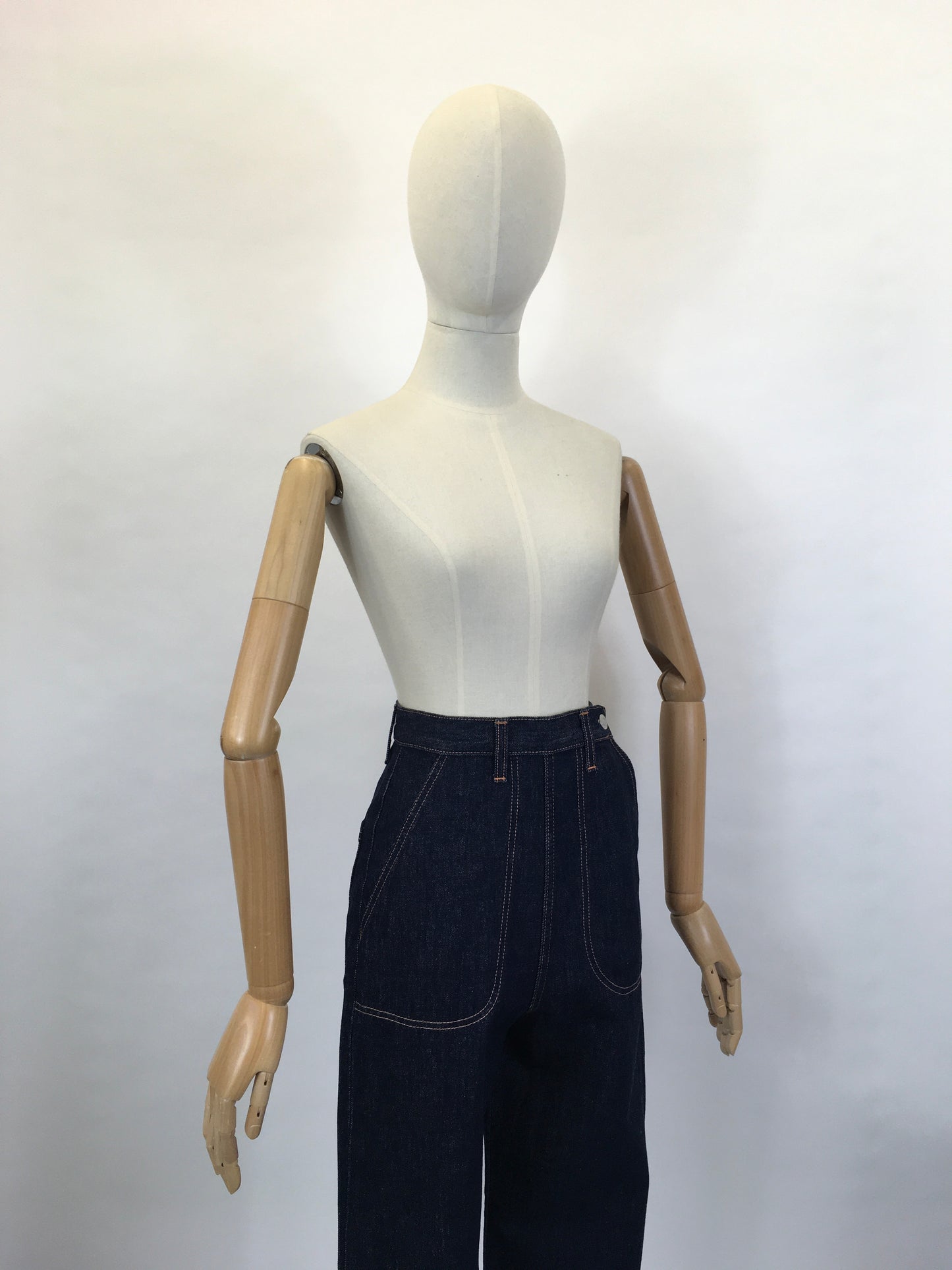 Freddie’s Of Pinewood Classic Jeans - In Denim