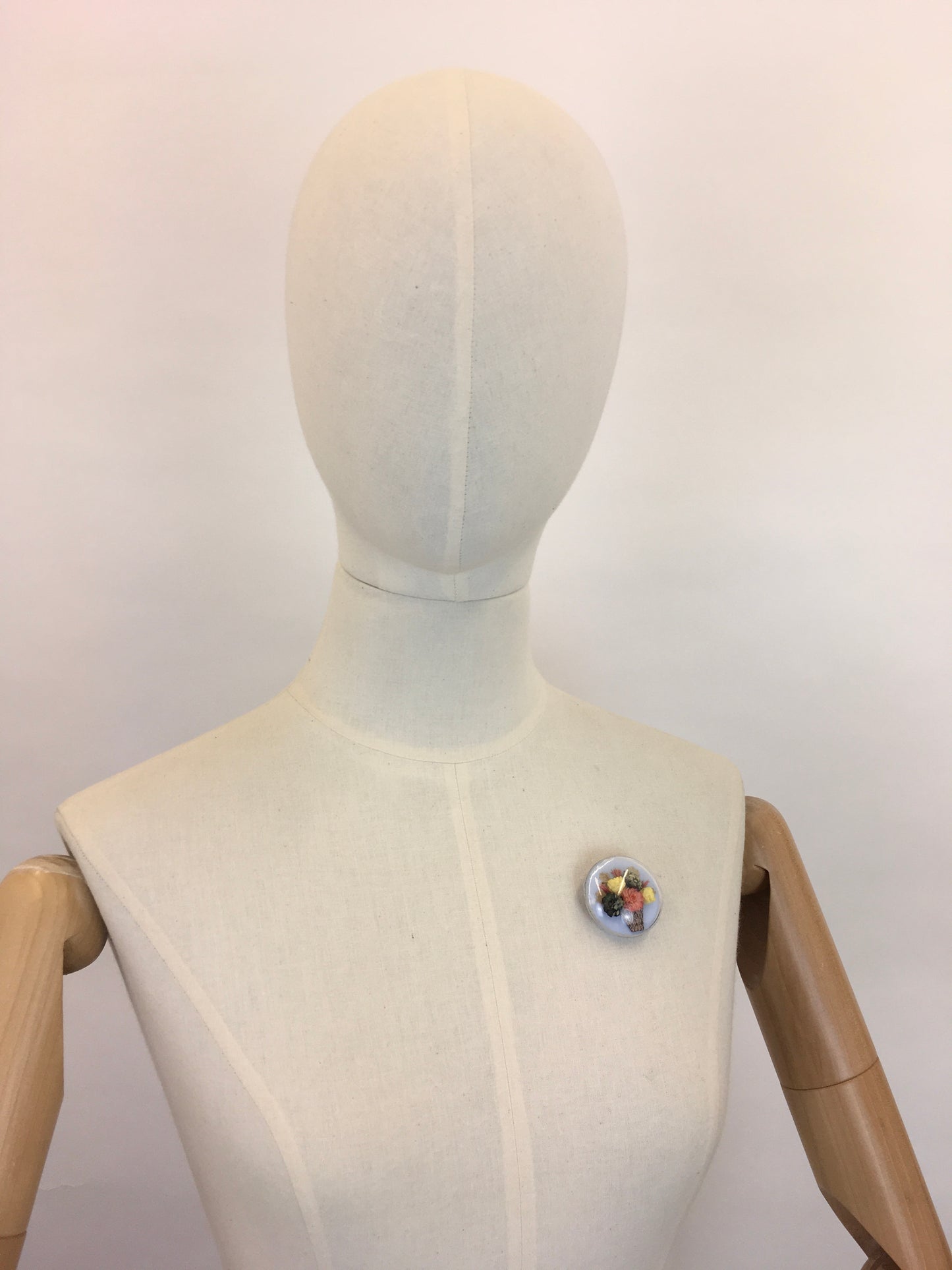 Original 1940s Lucite Brooch With Dried Flower Basket - In Lovely Soft Pastels