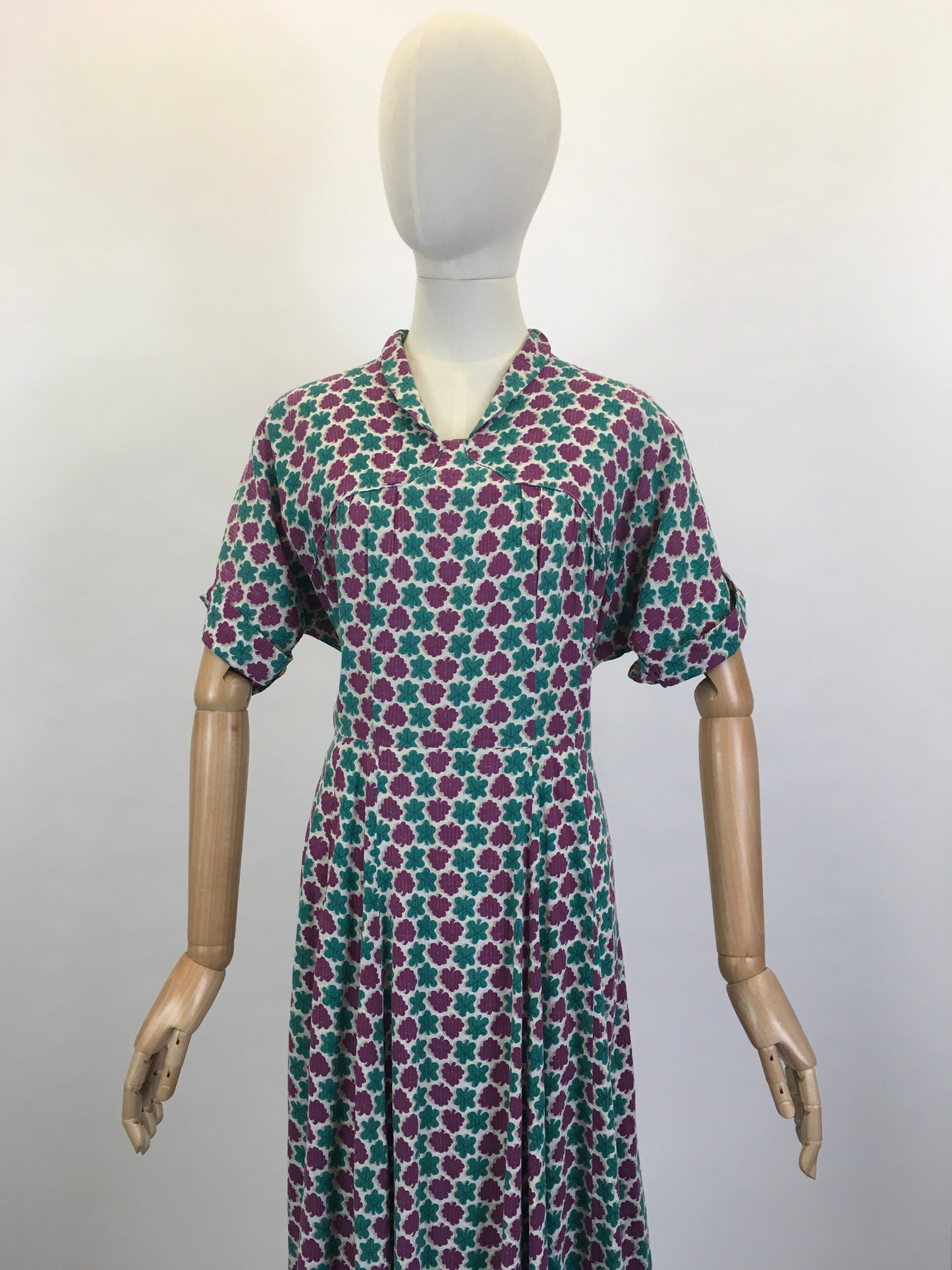 Original 1940’s Darling Day Dress As is - In Purple, Turquoise & White Seersucker