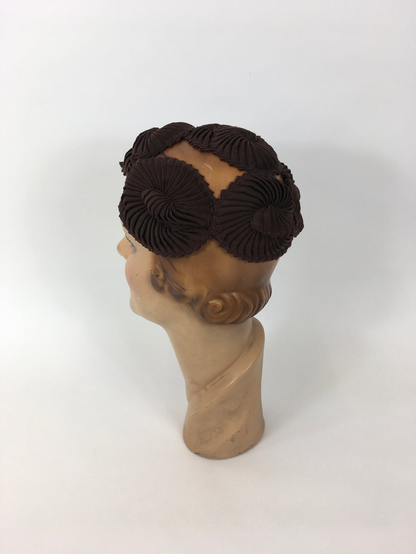 Original 1940’s Exquisite Grosgrain Headpiece - In A Warm Rich Brown