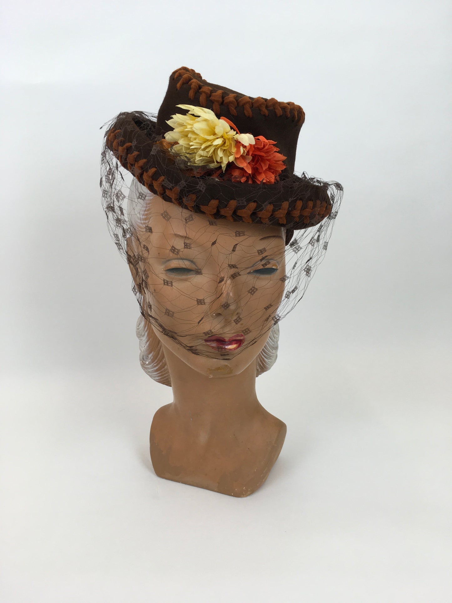 Original STUNNING 1940s American Topper Hat - In an Autumnal Colour Pallet of Warm Brown, Oranges and Yellow