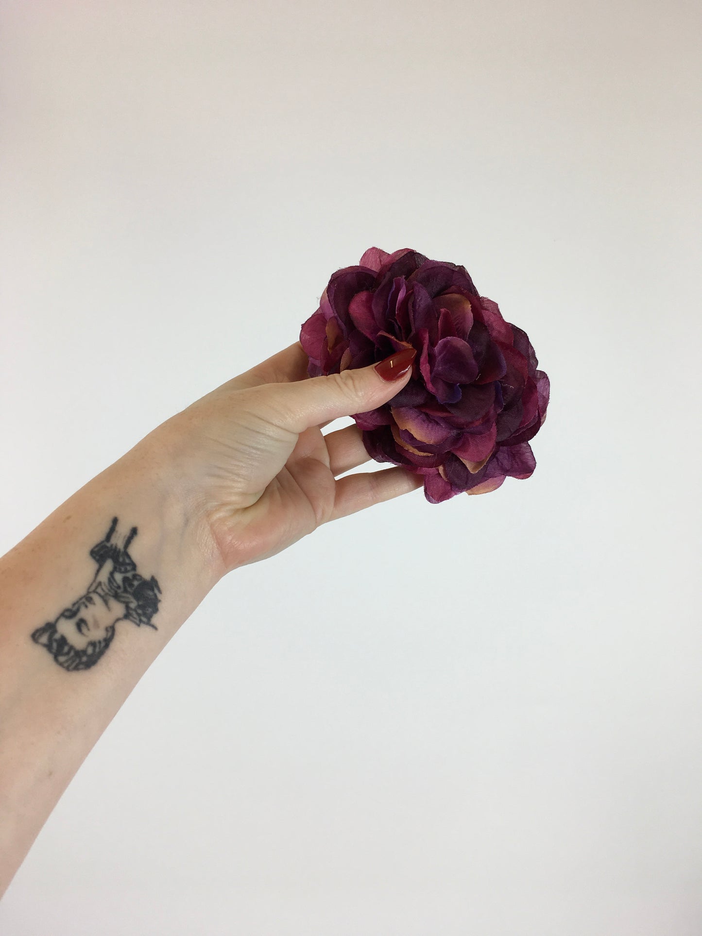 Reproduction Hydrangea Hairflower by Pin Up Curl - In a Deep Plum
