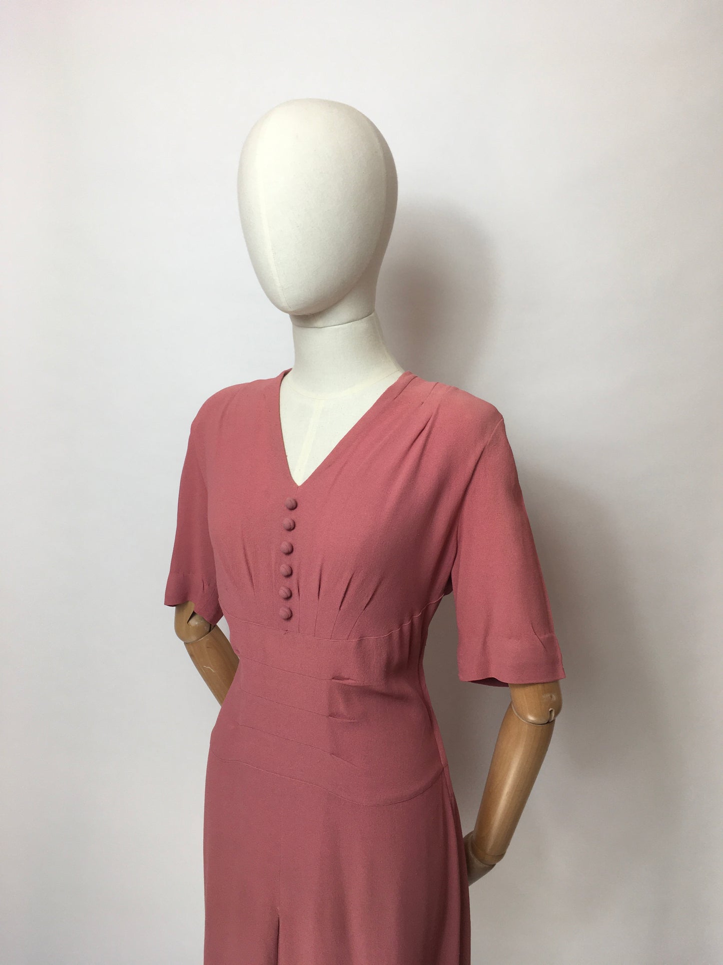 Original 1940’s Rose Pink Crepe Dress - Lovely Panelled Waist Detailing