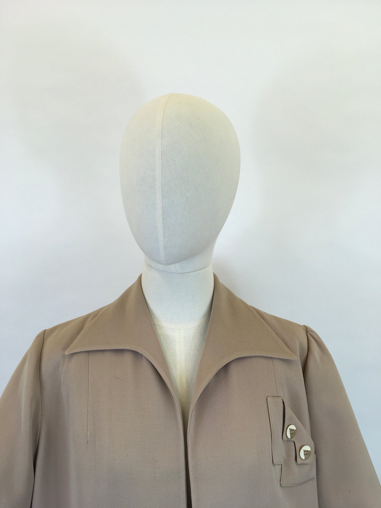 Original 1940s American Edge to Edge Swing Jacket - In a Lovely Warm Taupe