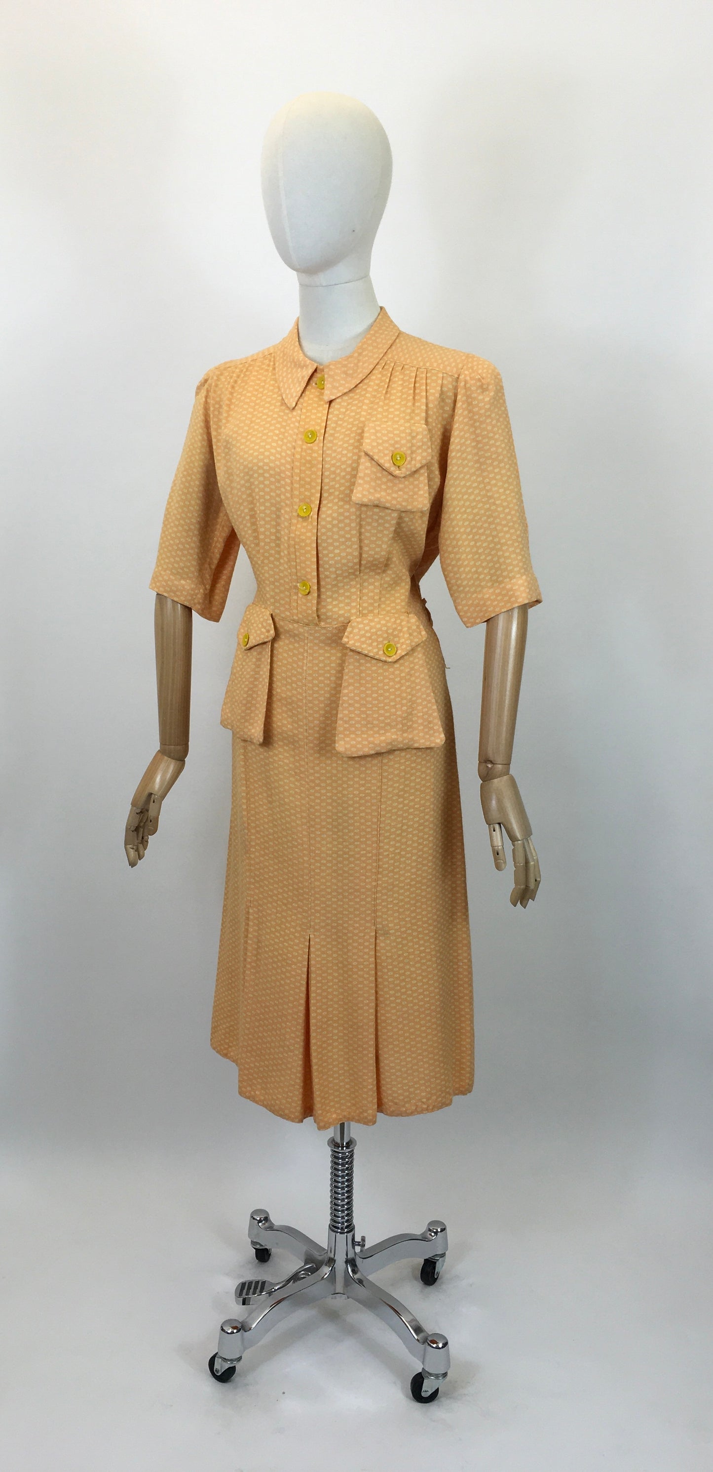 Original 1940's Gorgeous Moygashol Linen Dress - In An Apricot Polka Dot With Yellow Buttons