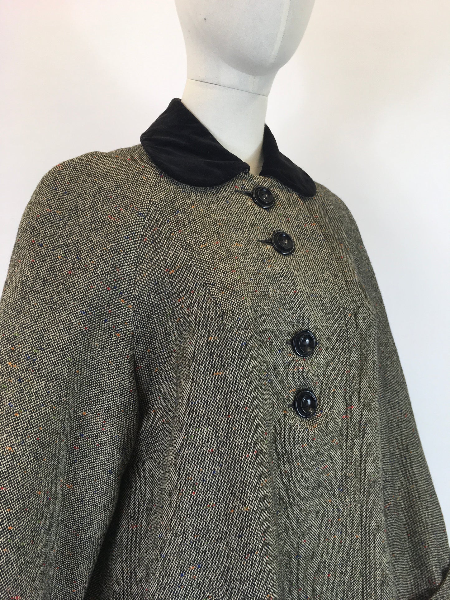Original 1950’s Fabulous Showerproof Coat - With Contrast Velvet Peter Pan Collar
