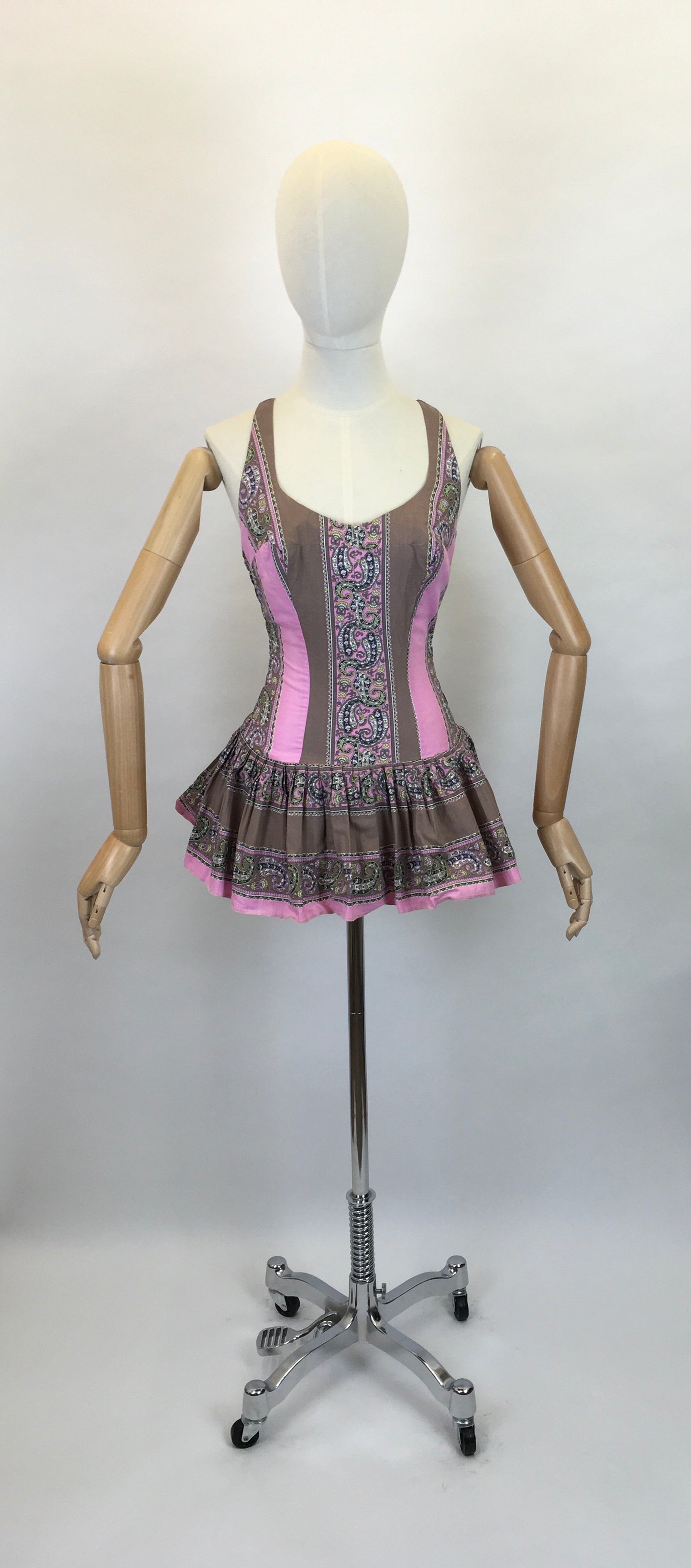 Original 1950’s ‘ Dorothy Perkins ‘ Bathing Costume - In a Lovely Colour Block and Paisley Print Cotton