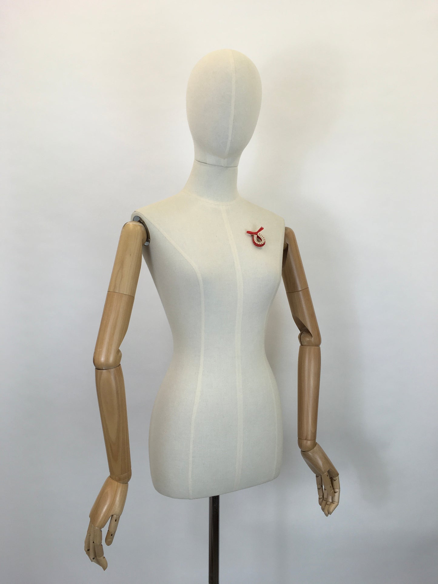 Original 1940’s Make Do and Mend Telephone Cord Brooch - In Red and White