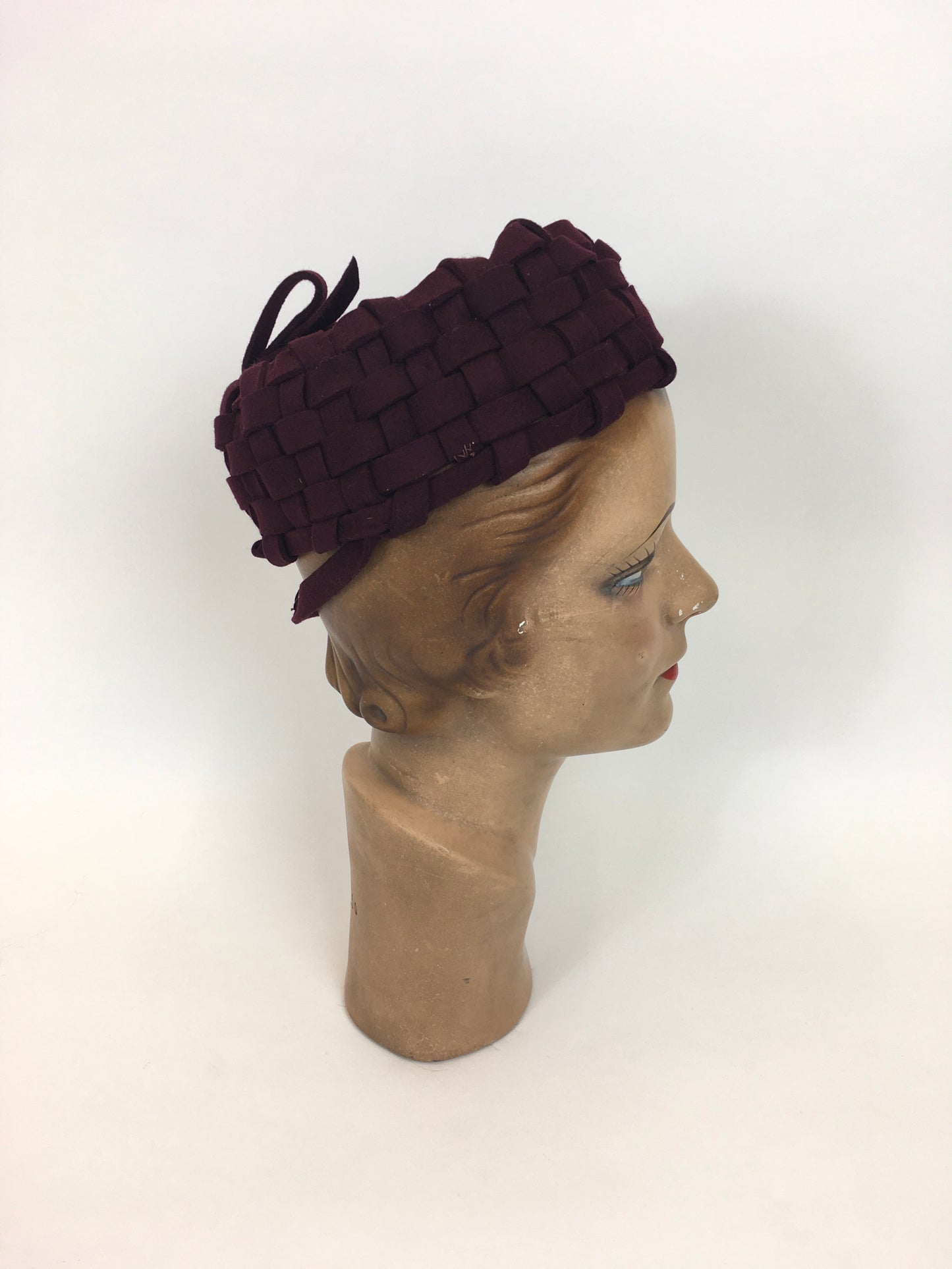 Original 1940s Deep Burgundy Felt Topper Hat - With Stunning Lattice Work Detailing