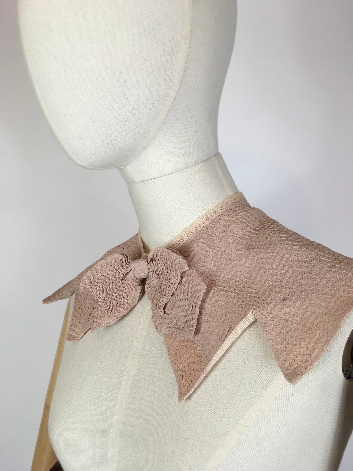 Original 1930’s / 1940’s Collar with Bow Detailing - In A Powder Pink Crepe