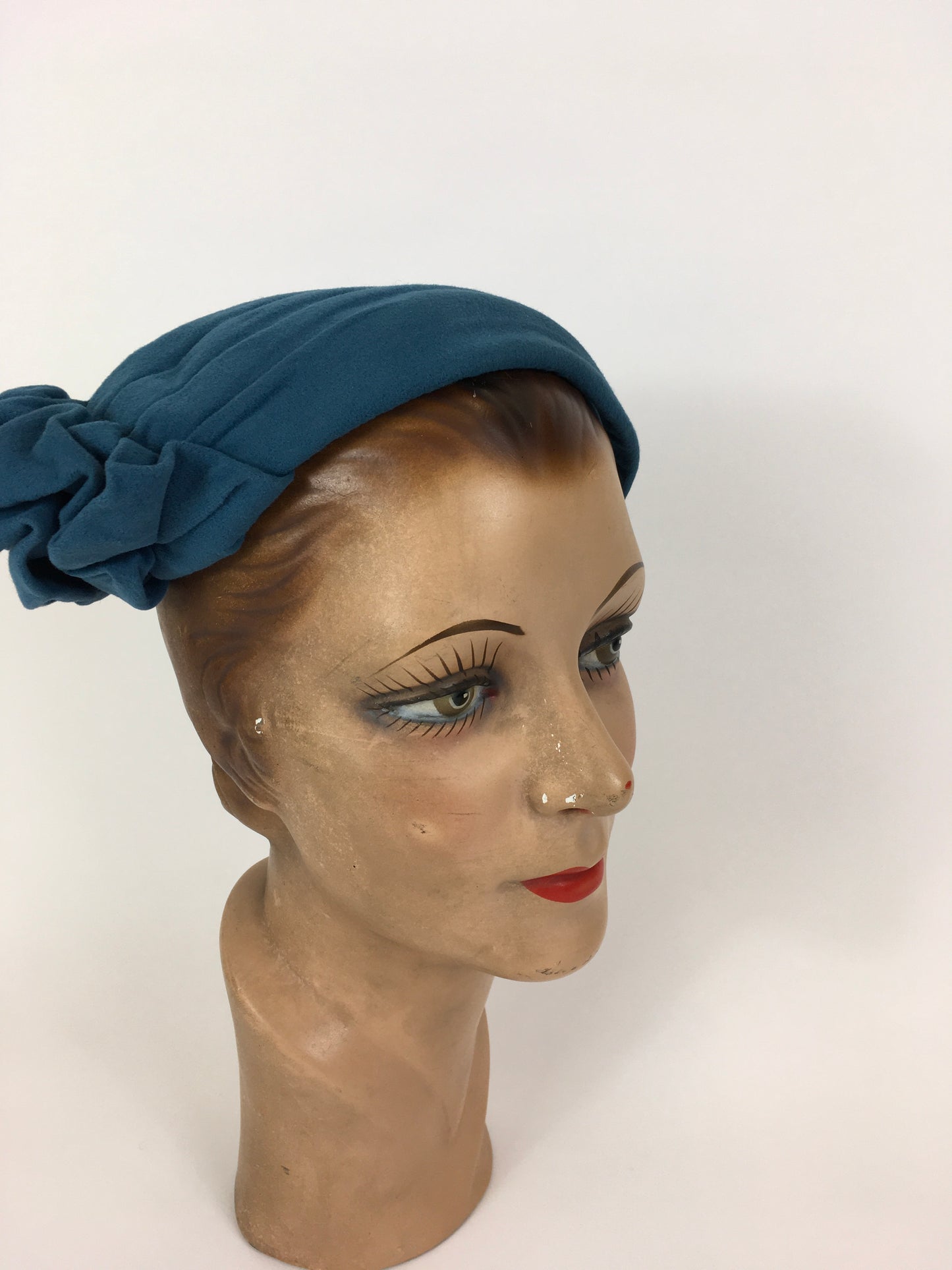 Original Late 1940’s early 1950’s Darling Structured Hat - In A Warm Teal