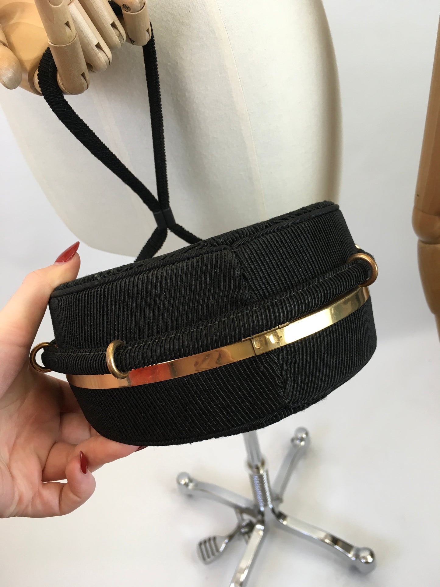 Original 1940's / 1950's Sensational Circular Corde Handbag - In Stencilled Black