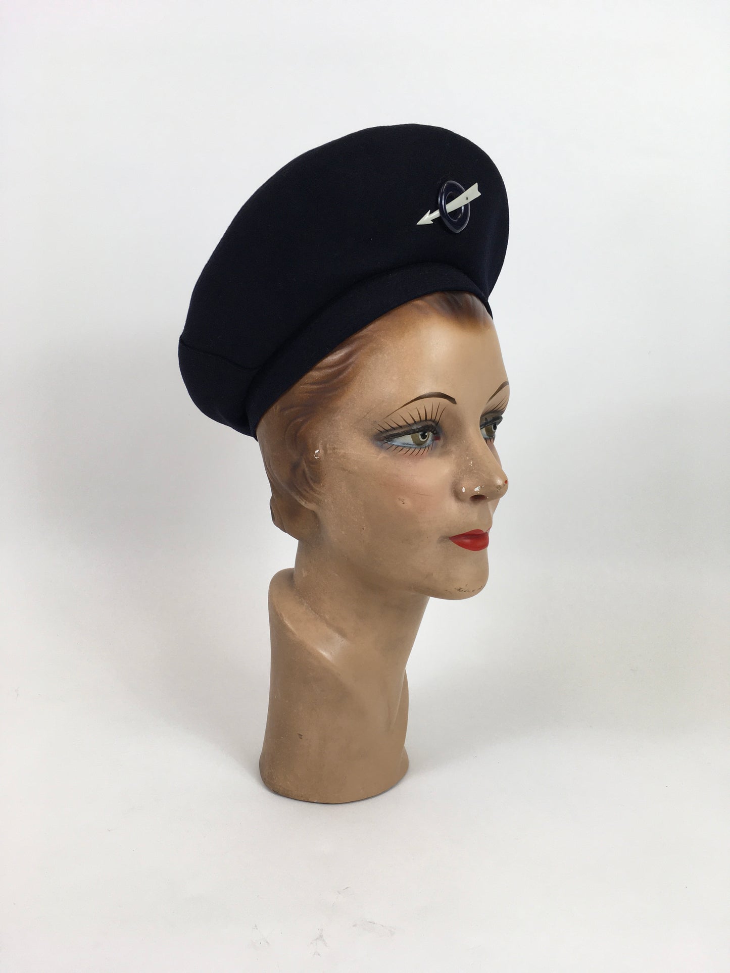 Original Stunning 1940’s Navy Halo Hat - With Cream And Midnight Blue Hat Flash
