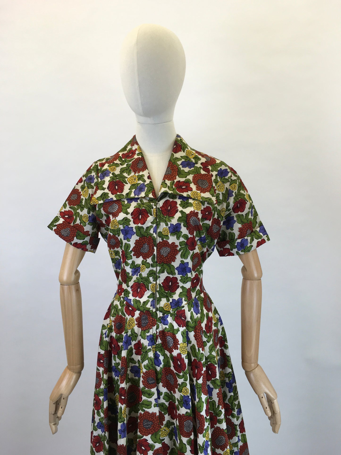 Original 1940s Floral Zip Front Dress - In Lovely Autumnal Shades of Rich Wines, Blues, Yellows and Greens