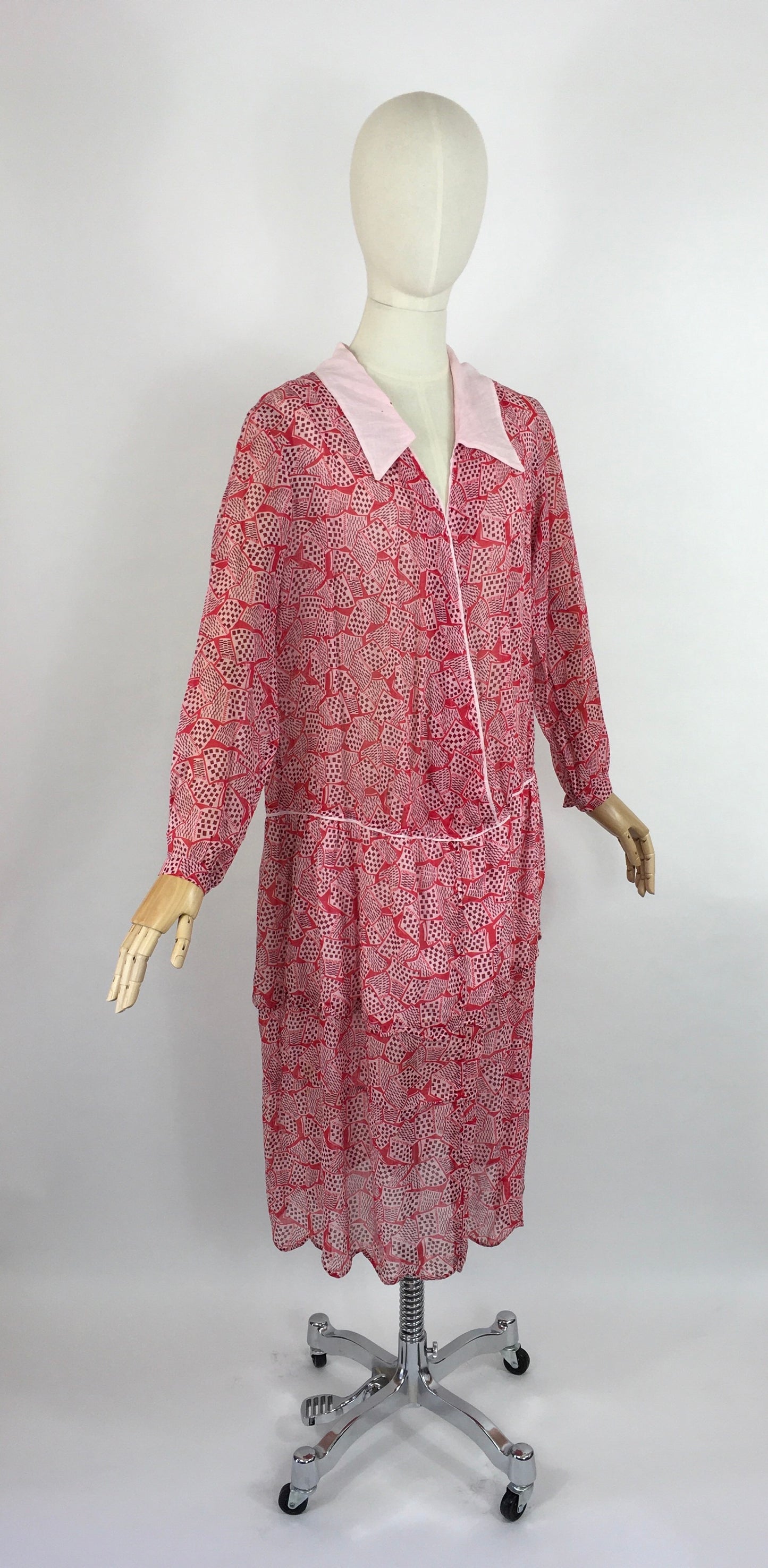 Original Early 1930s Darling Day Dress - In a Fabulous Deco Almost Book Print Cotton Lawn with Scalloped Hem Detailing