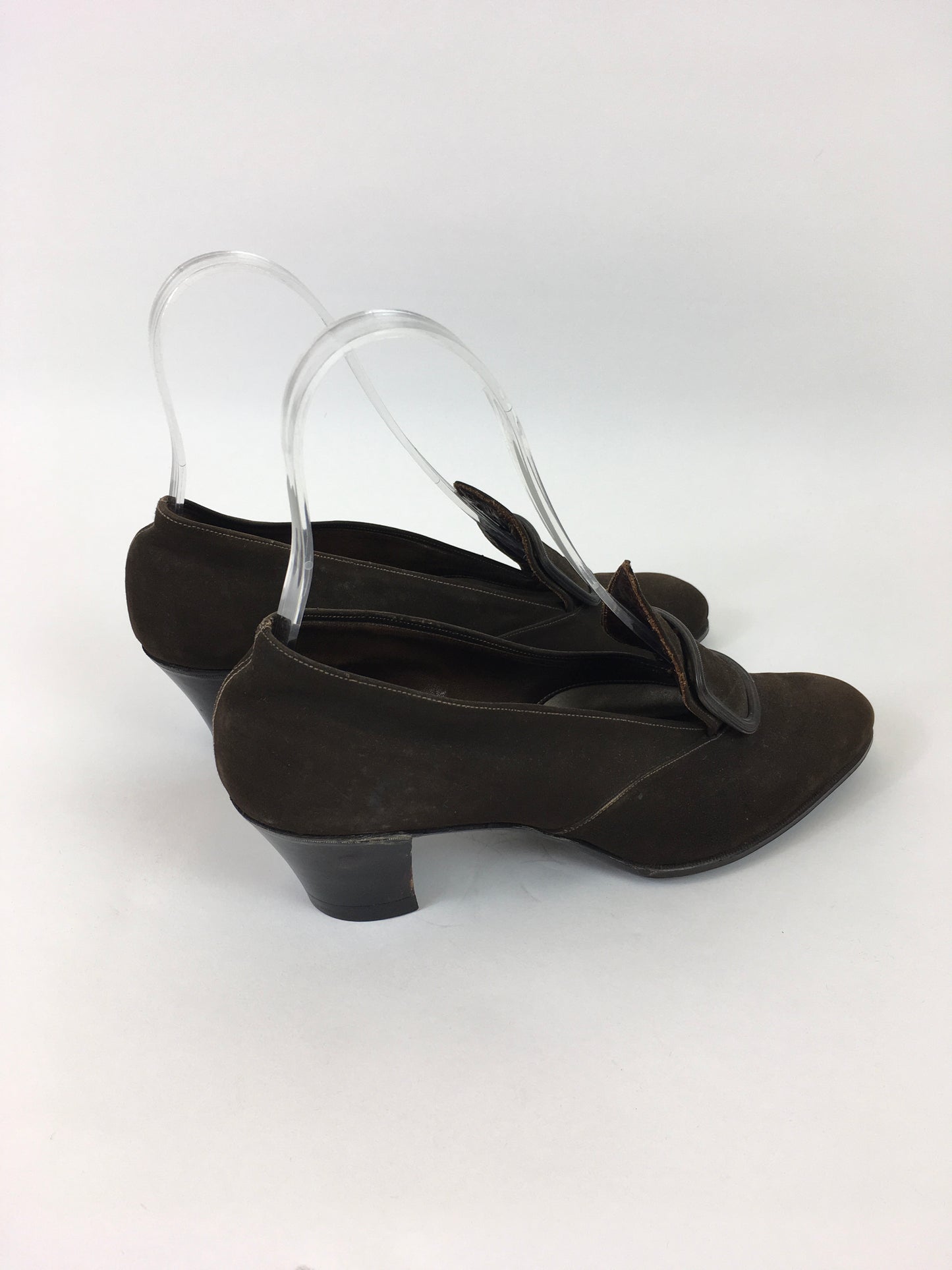 Original 1940’s Brown Suede Shoes - Made By ‘ Lotus ‘ A UK 5 / 5 1/2