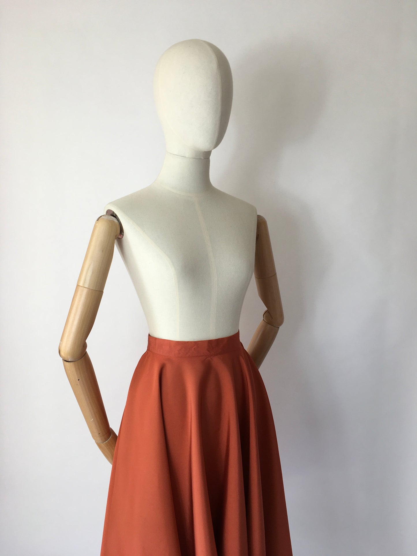 Original 1950’s Full Circle Skirt - In a Lovely Rust Taffeta Blend Fabric