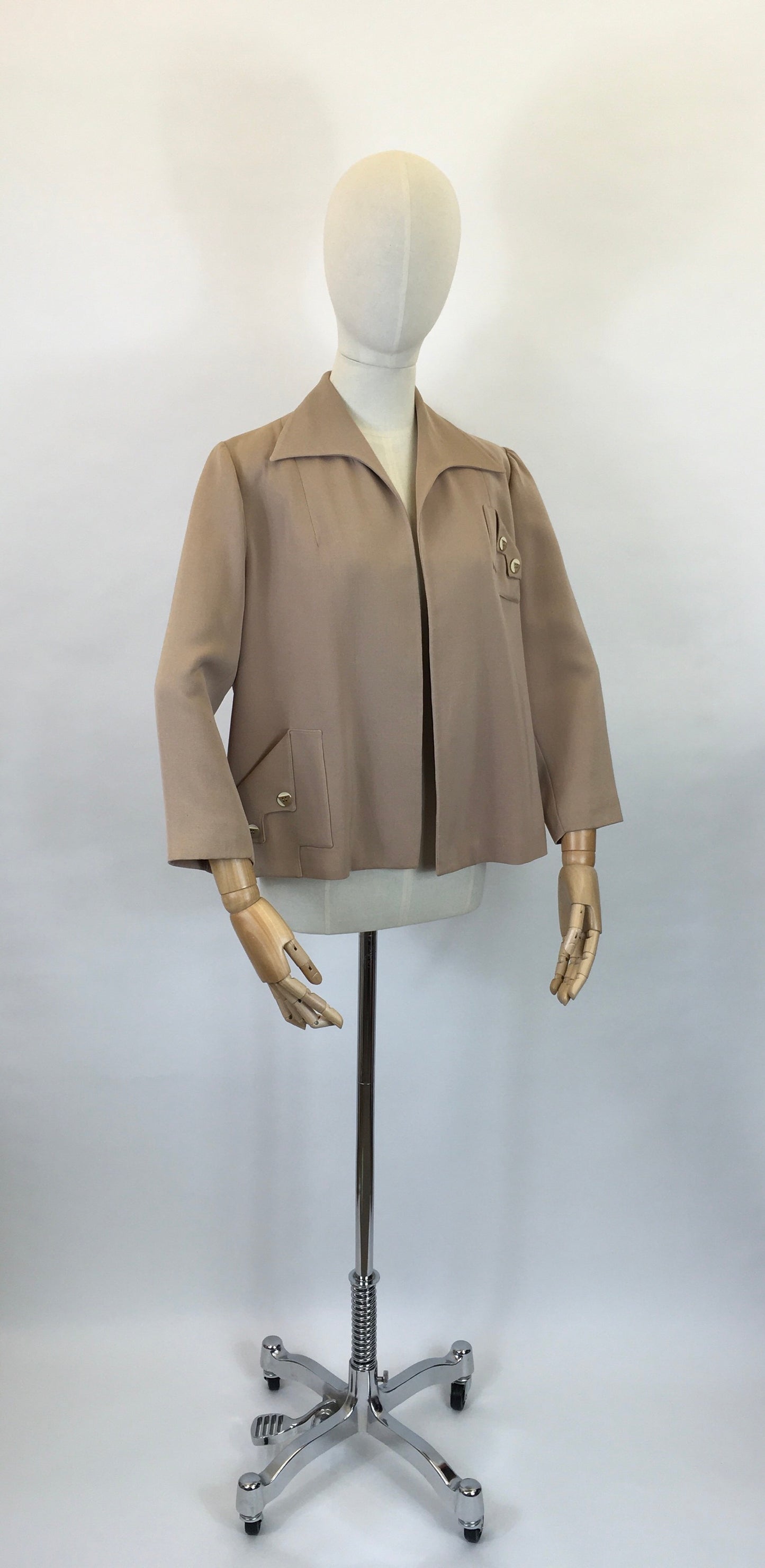 Original 1940s American Edge to Edge Swing Jacket - In a Lovely Warm Taupe