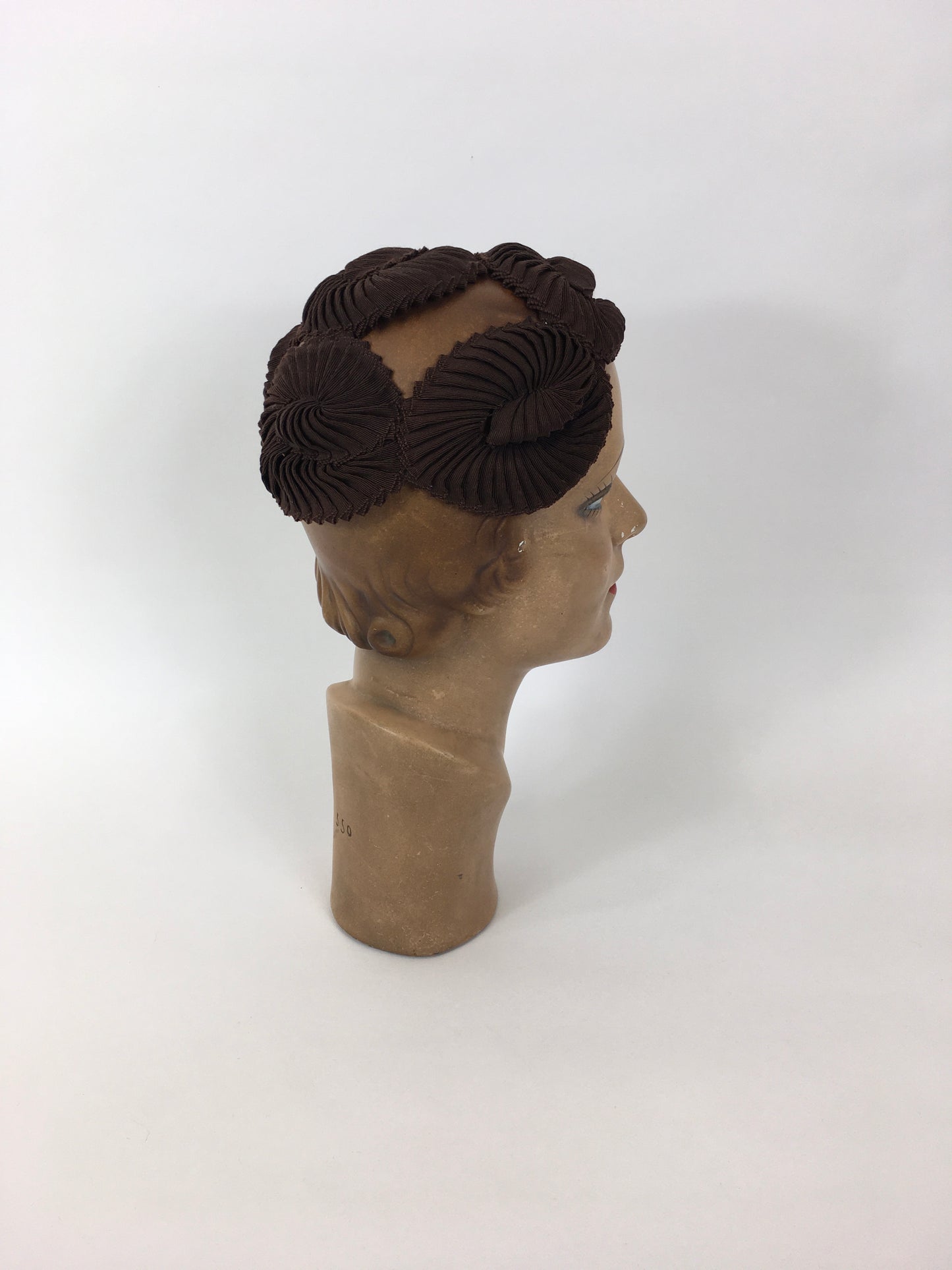 Original 1940’s Exquisite Grosgrain Headpiece - In A Warm Rich Brown