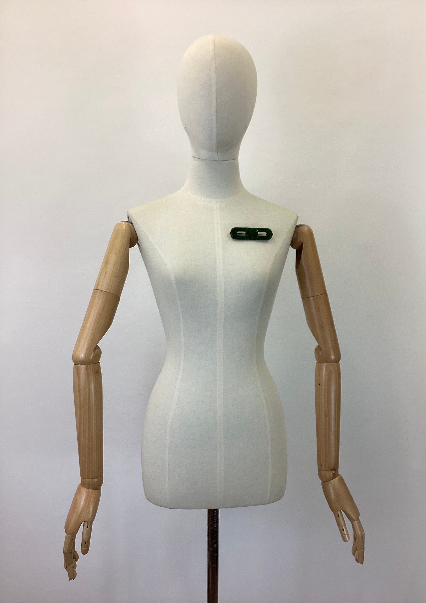 Original Late 1930’s Early 1940’s Carved Bakelite Brooch - In Forest Green