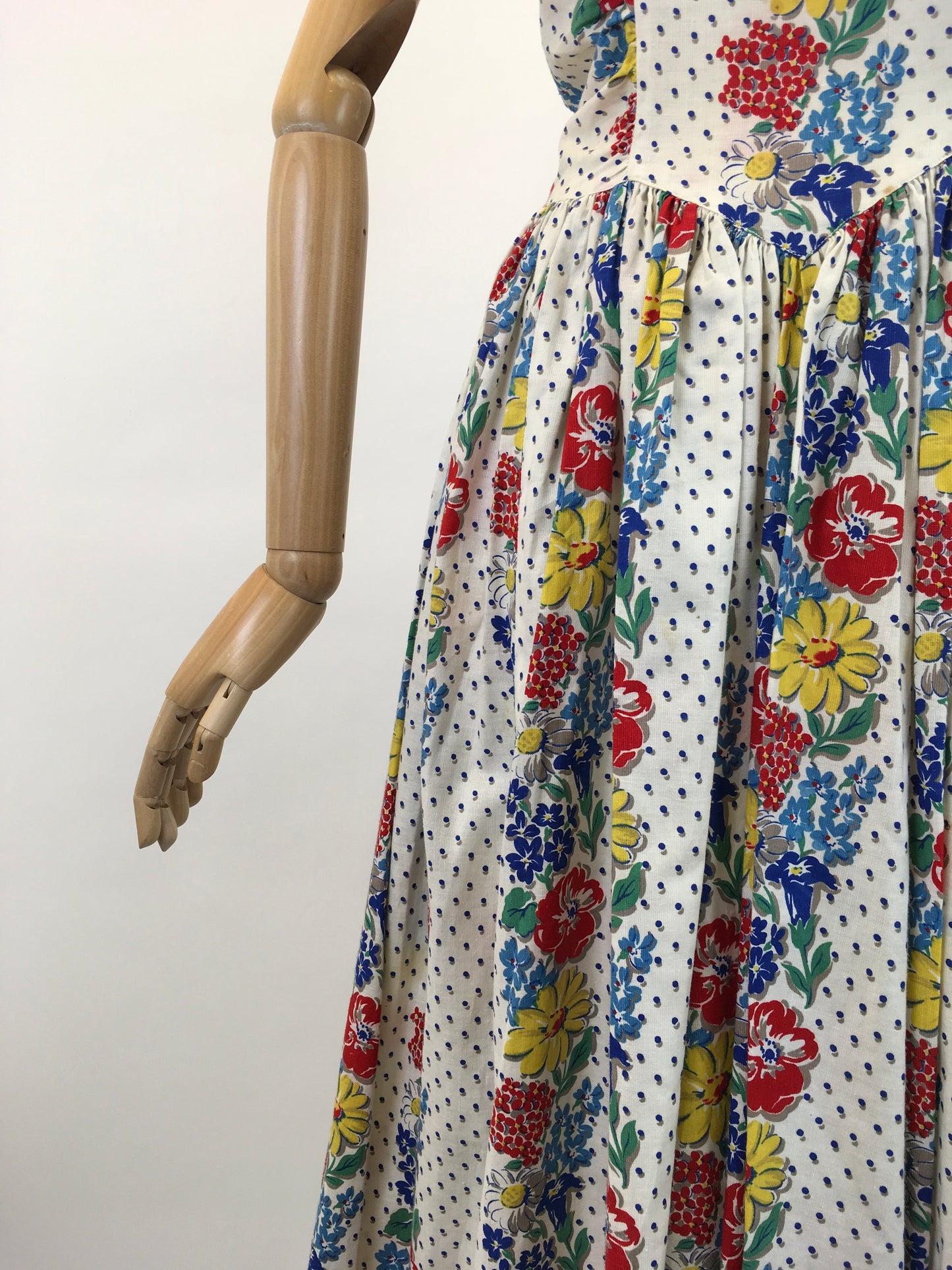 Original Stunning 1940's Sundress & Bolero - In A Bright Summer Floral Print Cotton