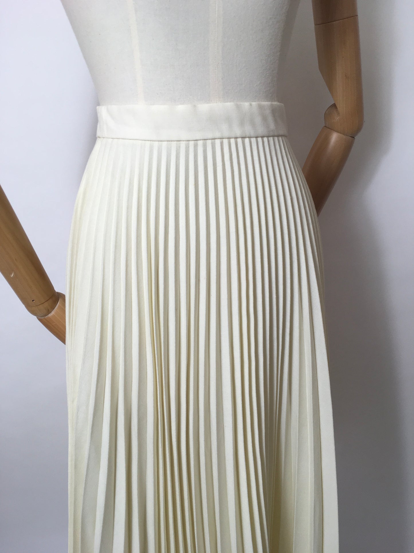 Original 1950s Pleated Skirt - In a soft buttery cream