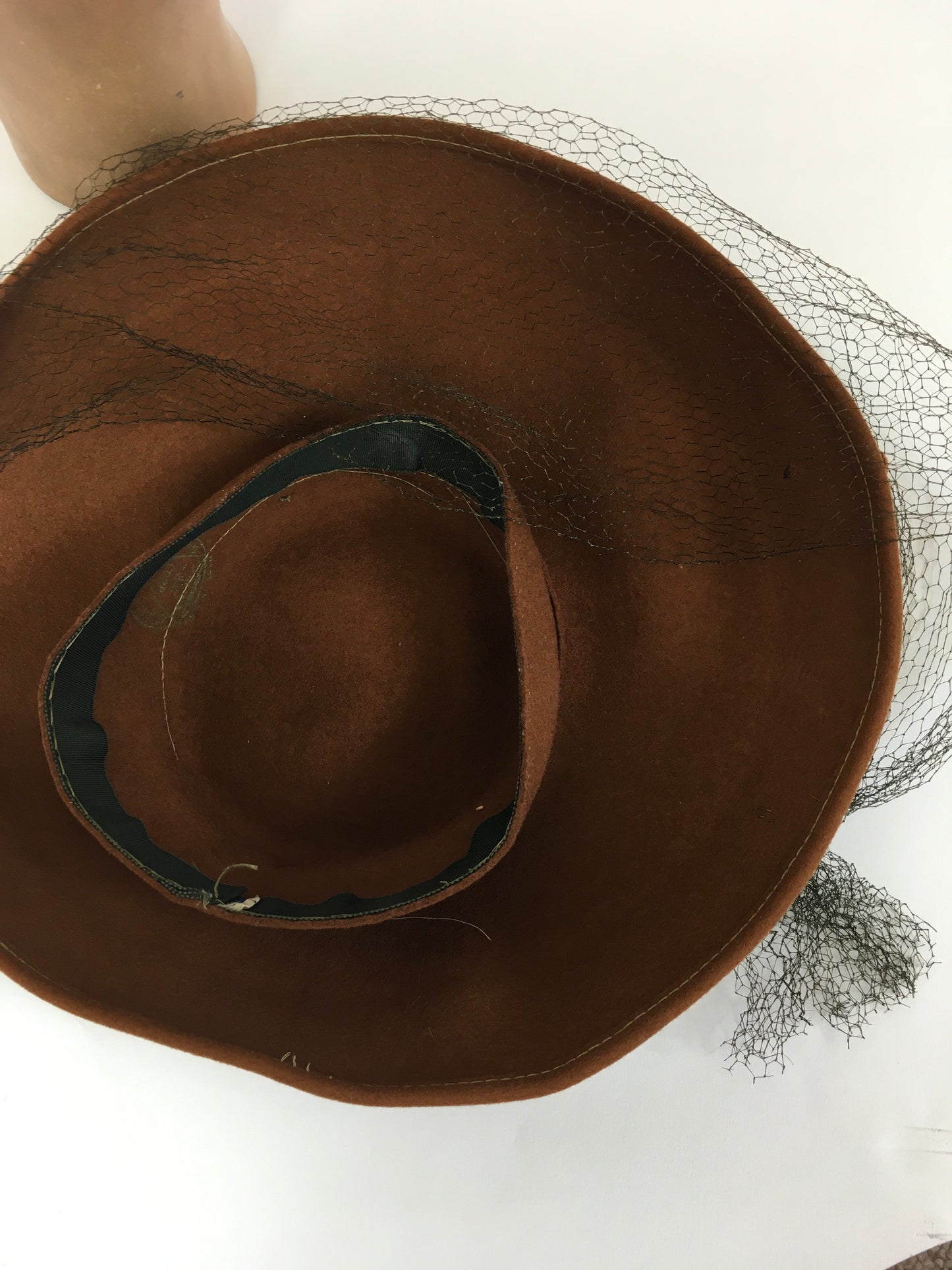 Original SENSATIONAL 1940’s Cinnamon Platter Hat - With Bow and Veiling Detailing