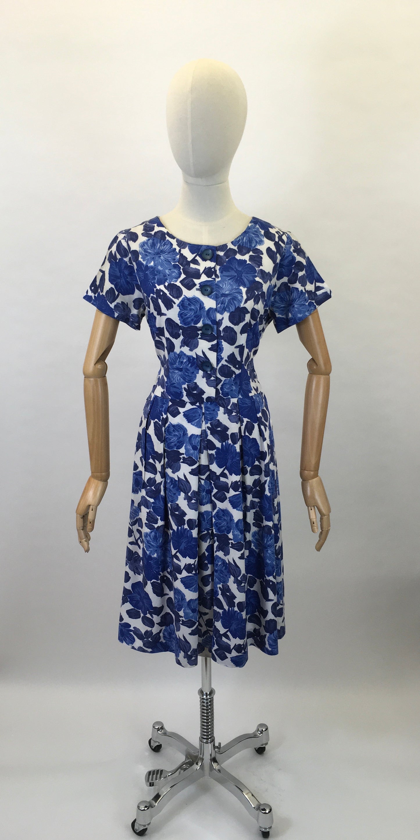 Original 1950’s Darling Floral Cotton Day Dress - Made by ‘ St. Michael ‘