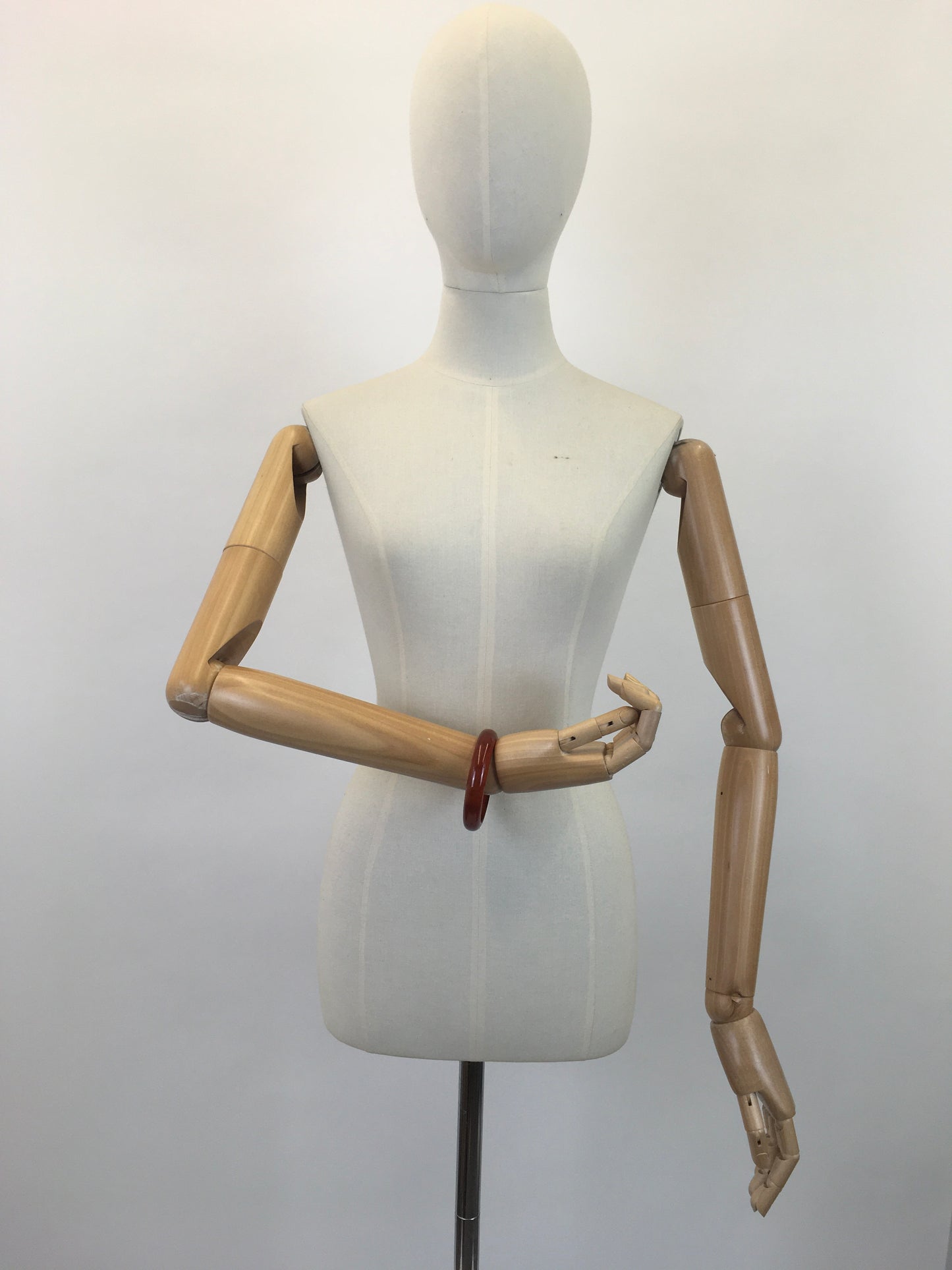 Original 1940's / 1950's Fabulous Bakelite Bangle - In An Amber Colourway