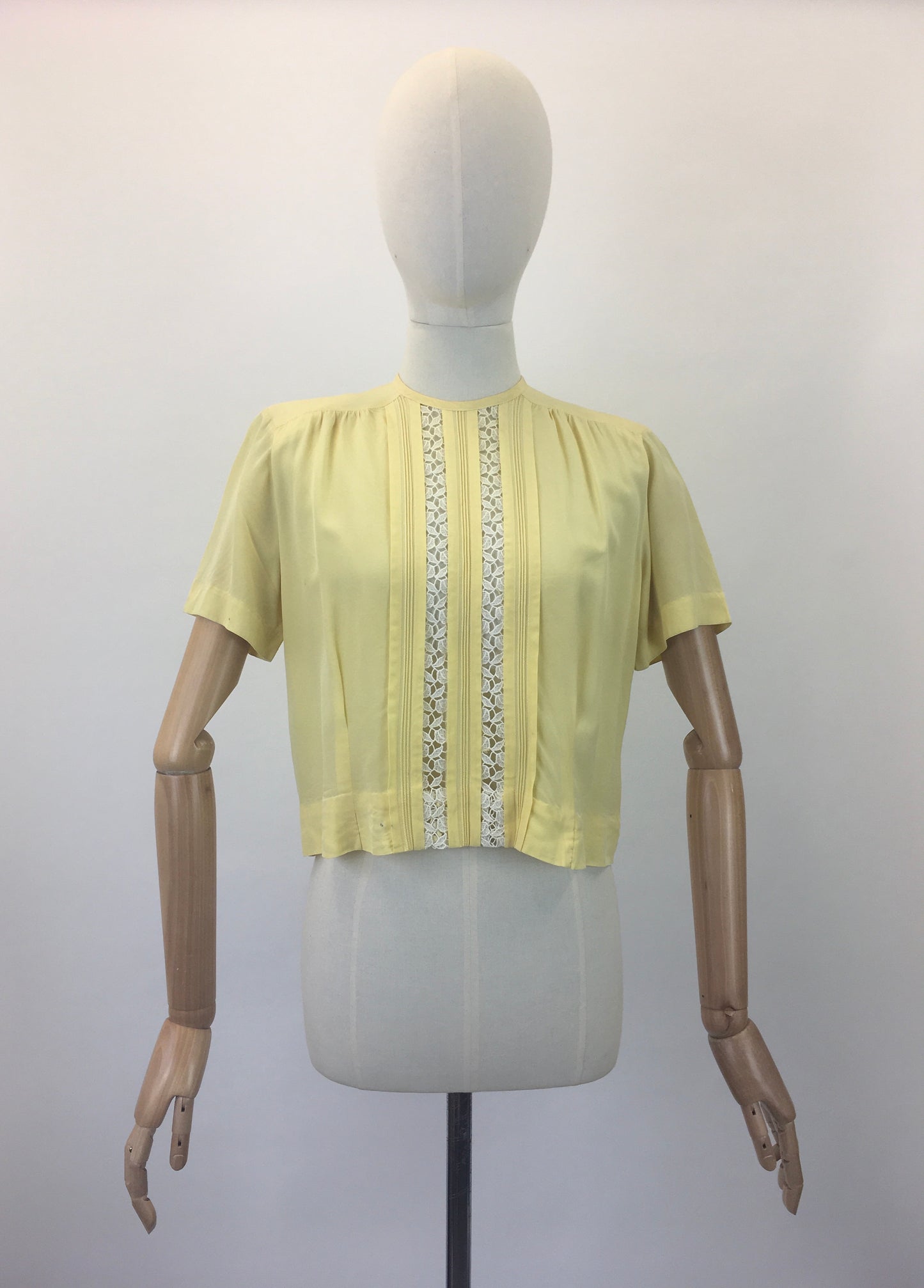 Original 1940's Darling Rayon Blouse With Lace Inlay - In Sunshine Yellow
