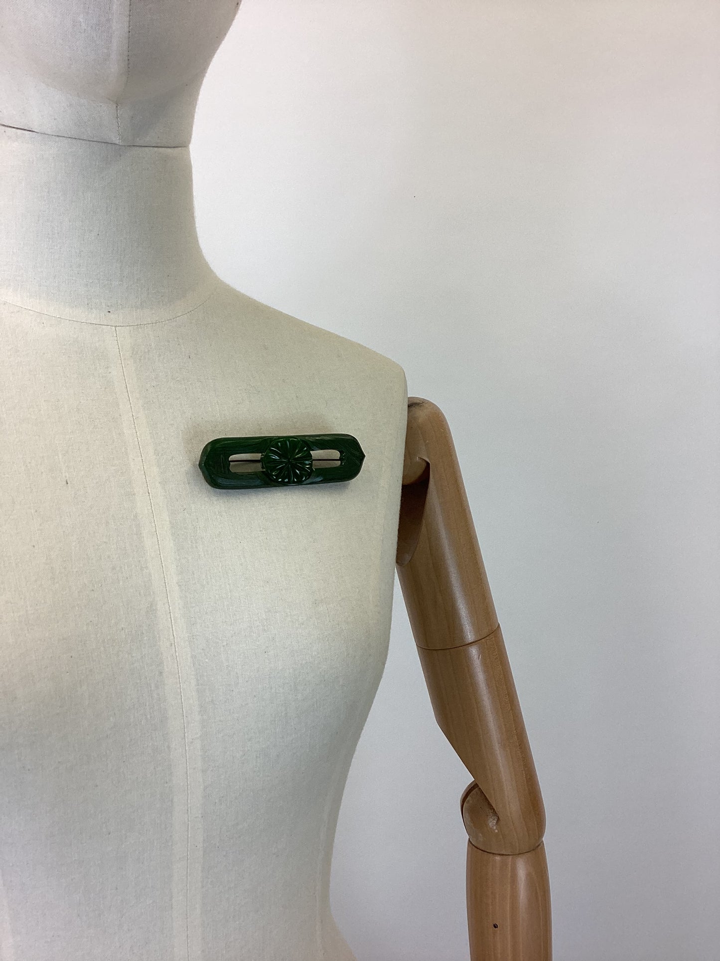 Original Late 1930’s Early 1940’s Carved Bakelite Brooch - In Forest Green
