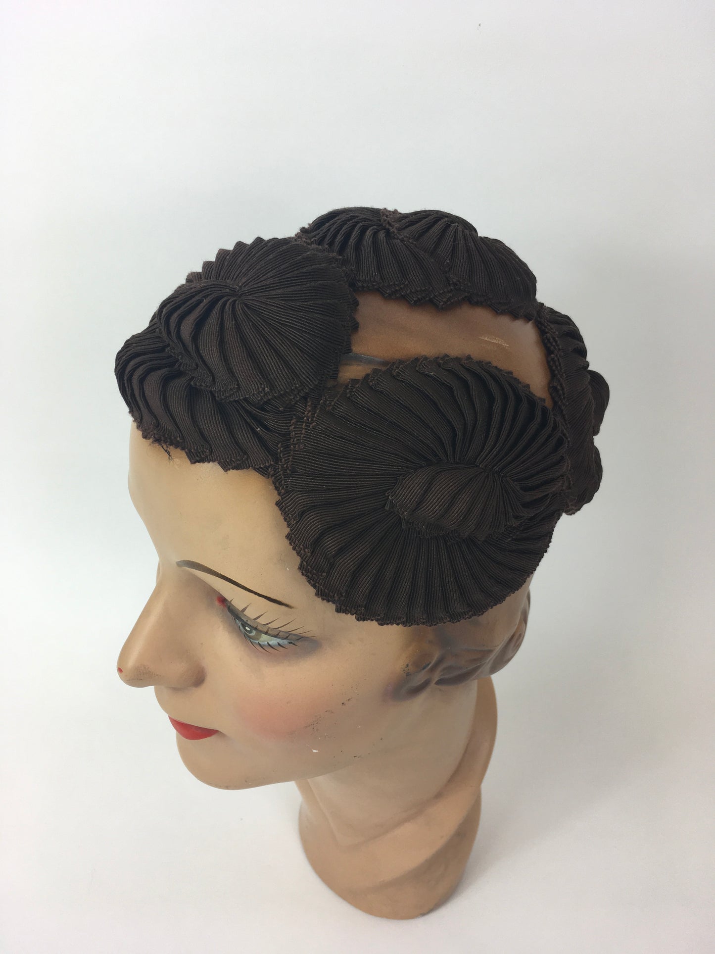 Original 1940’s Exquisite Grosgrain Headpiece - In A Warm Rich Brown