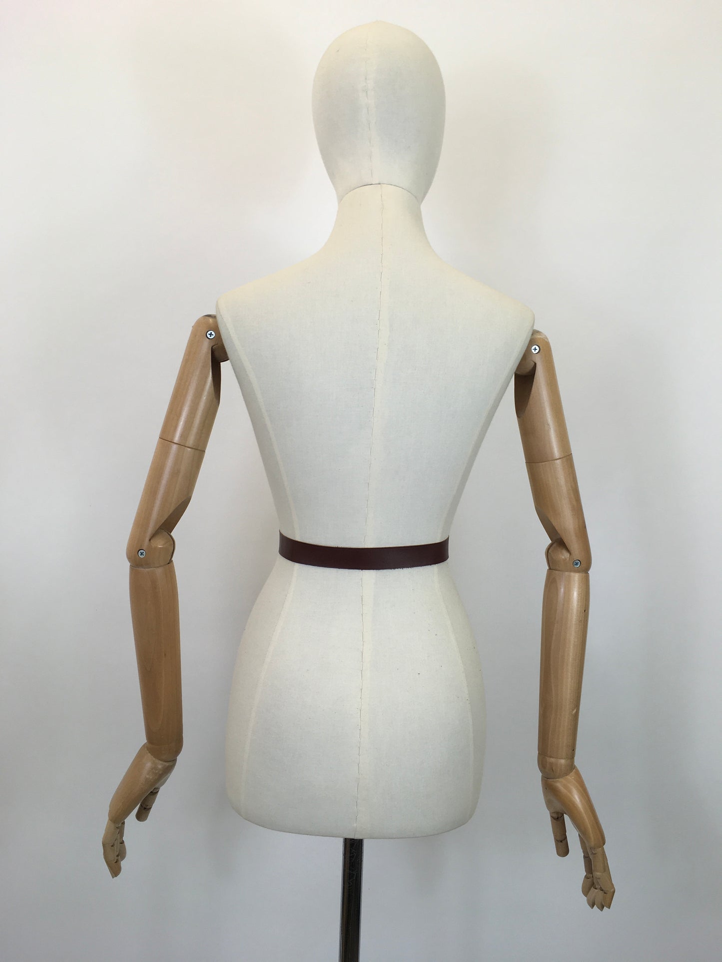 Original 1930's / 1940's Darling Leather Belt - In A Chocolate Brown