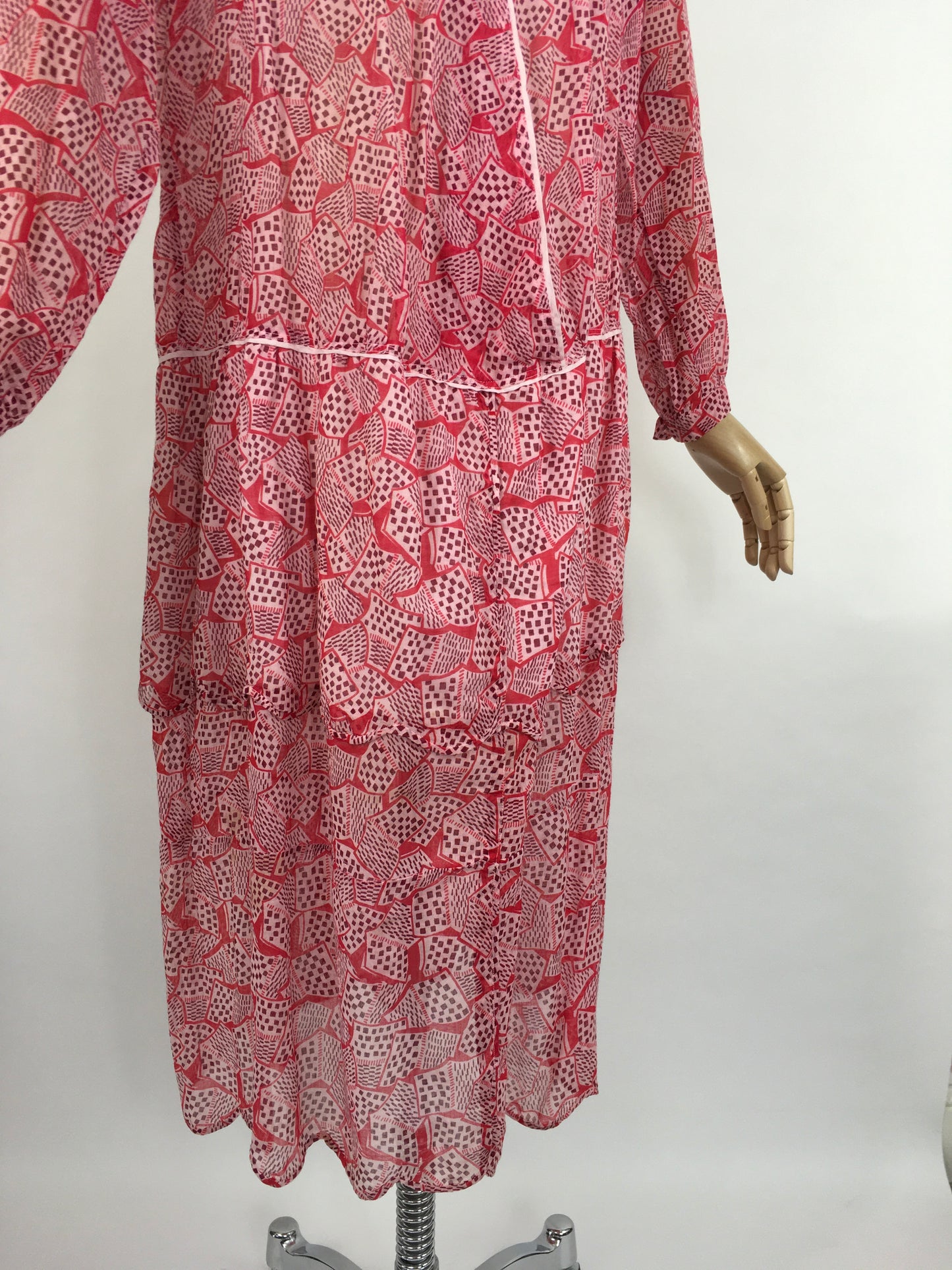 Original Early 1930s Darling Day Dress - In a Fabulous Deco Almost Book Print Cotton Lawn with Scalloped Hem Detailing