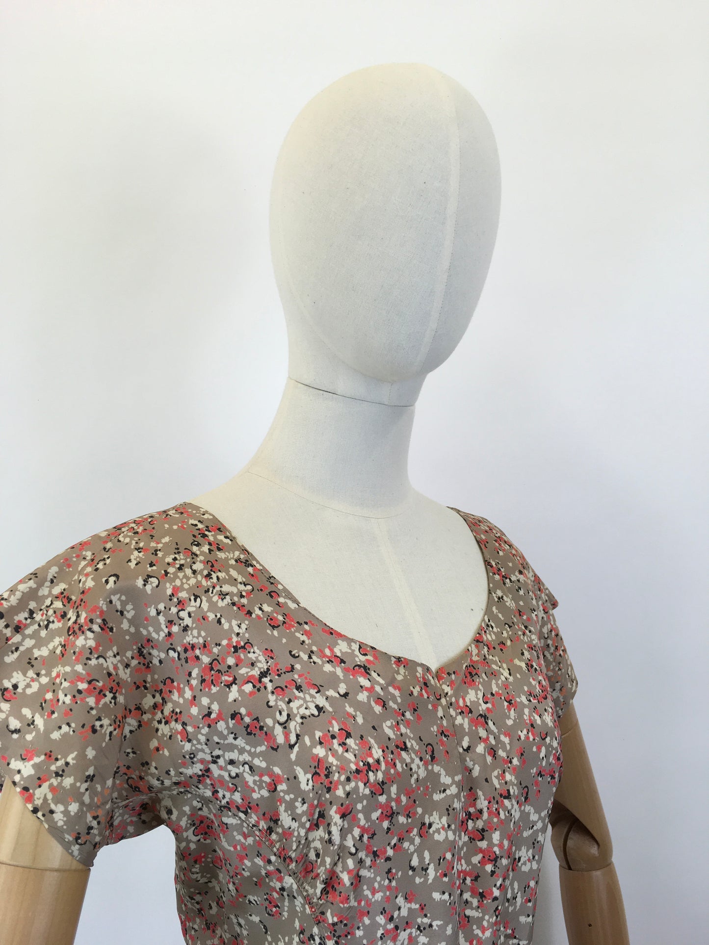 Original 1950’s Darling Evening Cocktail Dress - In A Beige, Fawn, Coral & Black Colourway