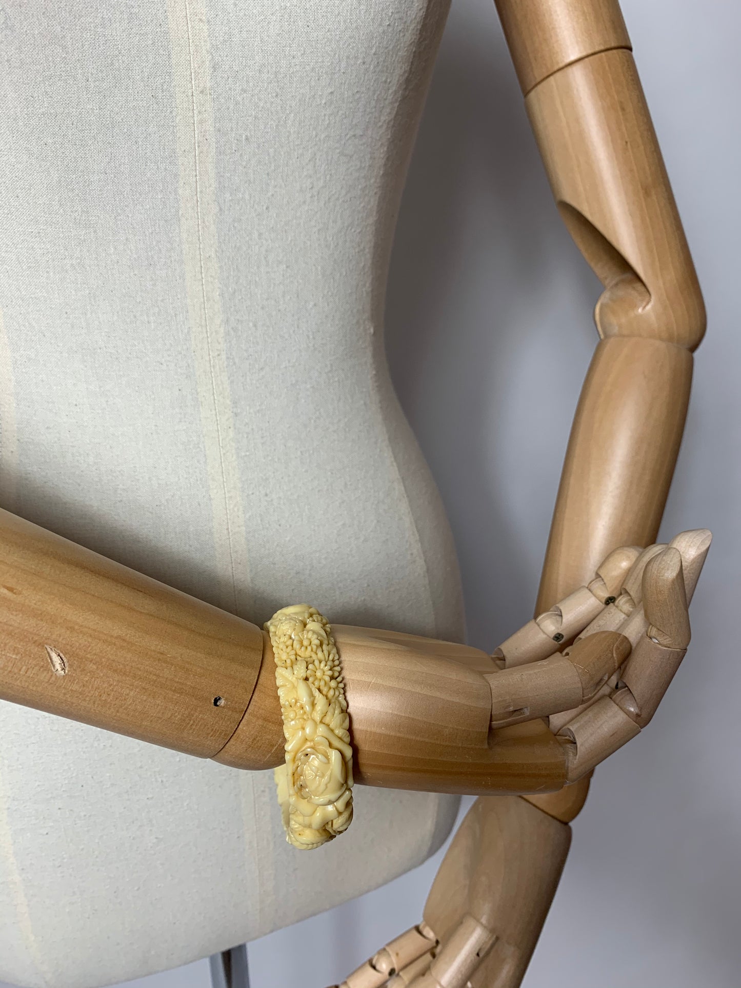 Original late 1930’s Celluloid Bangle - Featuring Carved Florals In a Lovely Warm Cream