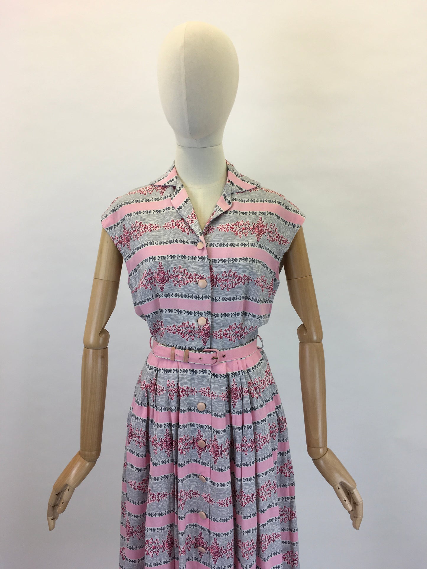 Original 1950s St. Michael Cotton Day Dress - In a lovely Pink and Grey Print